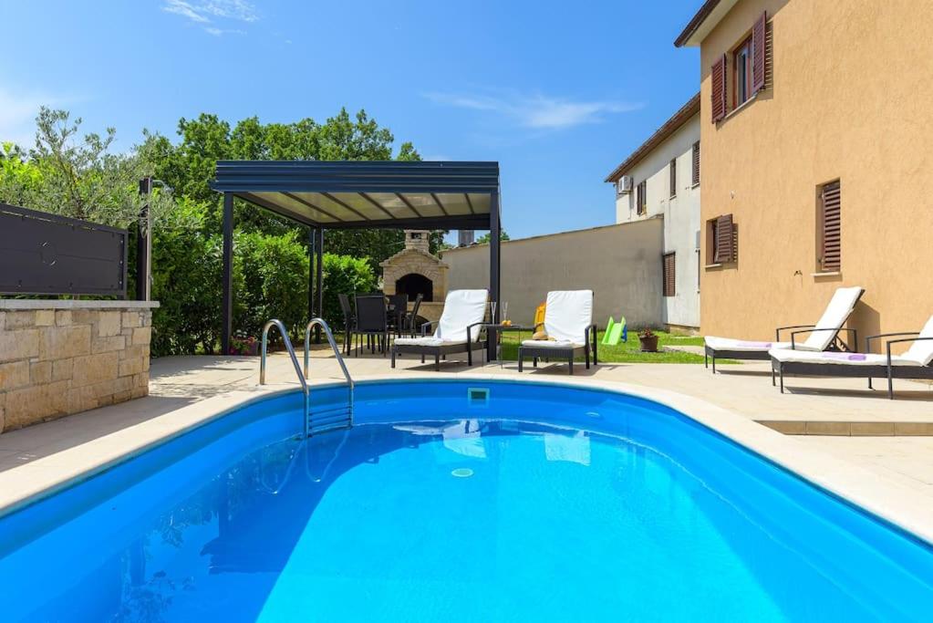 Two-Bedroom Villa photo 2
