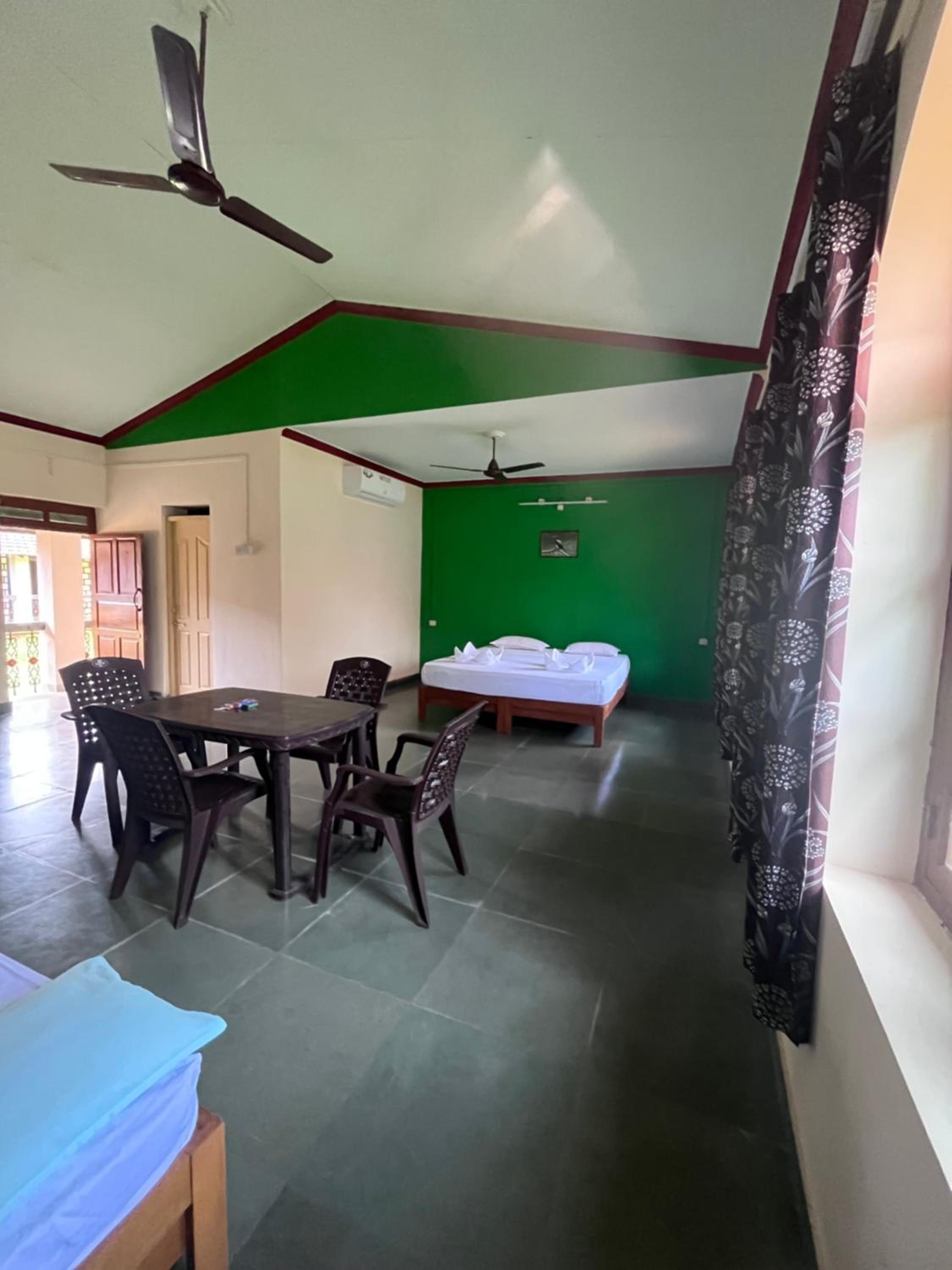 King Room With Pool View photo 2