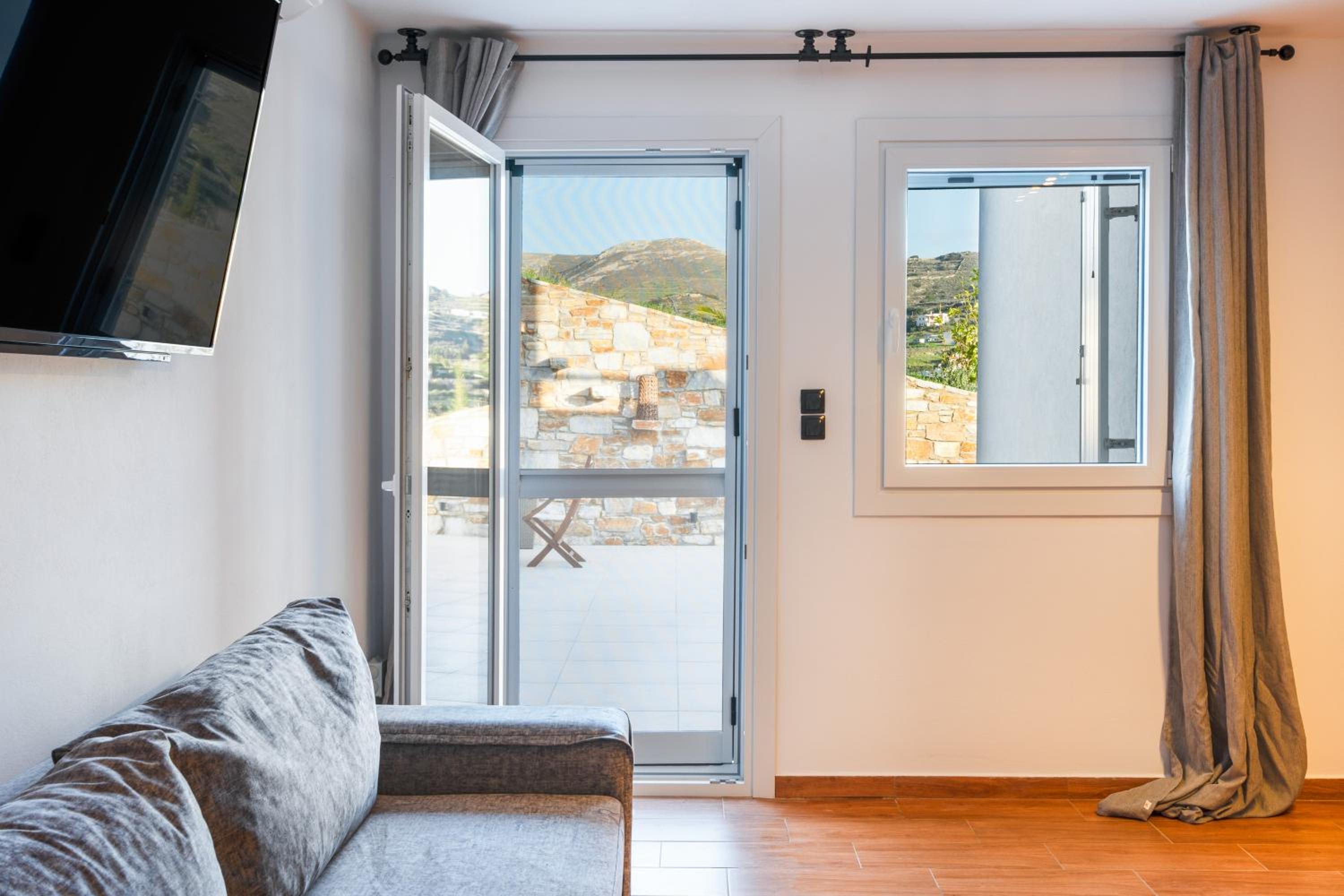 Villa with Sea View photo 2