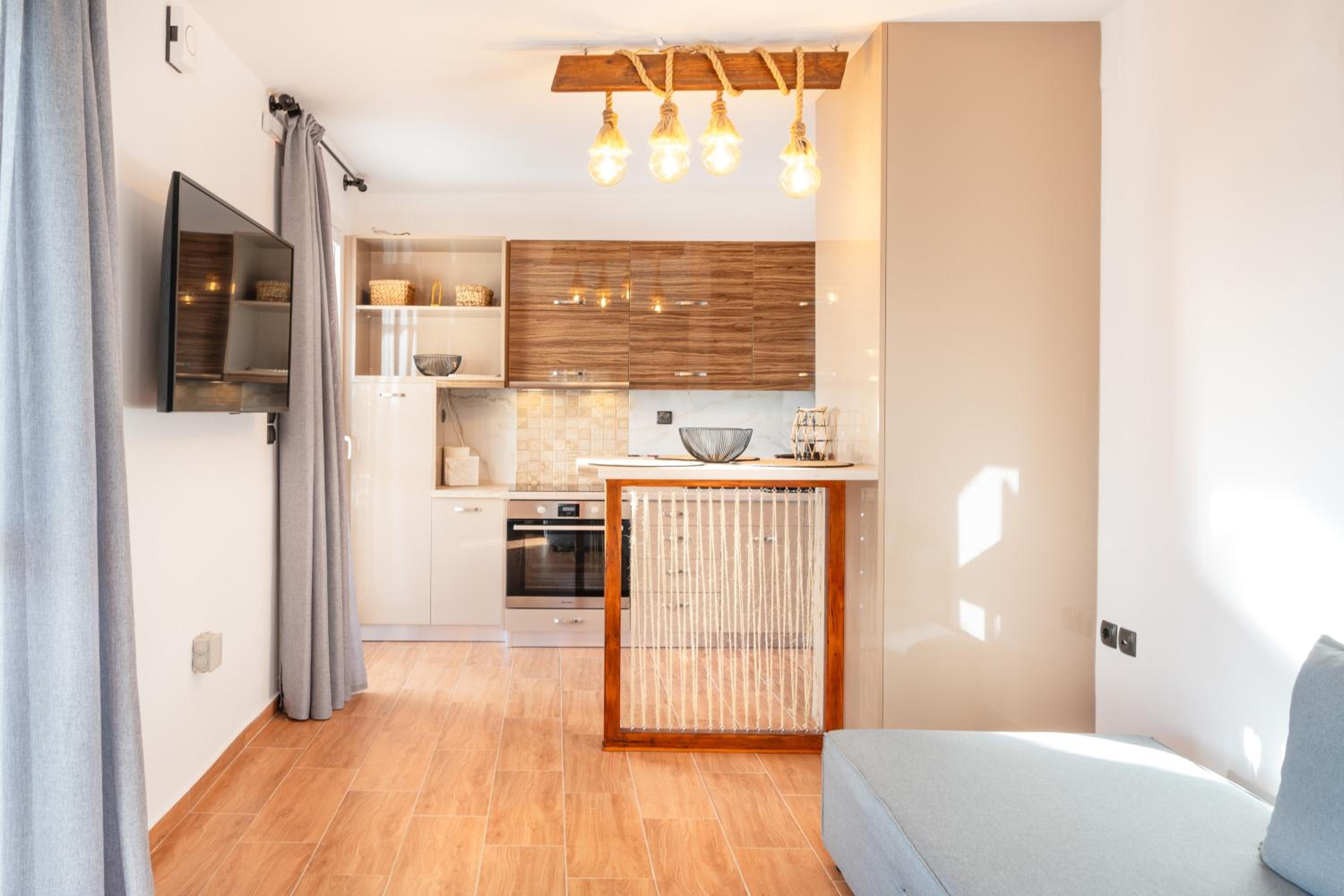 One-Bedroom House photo 3