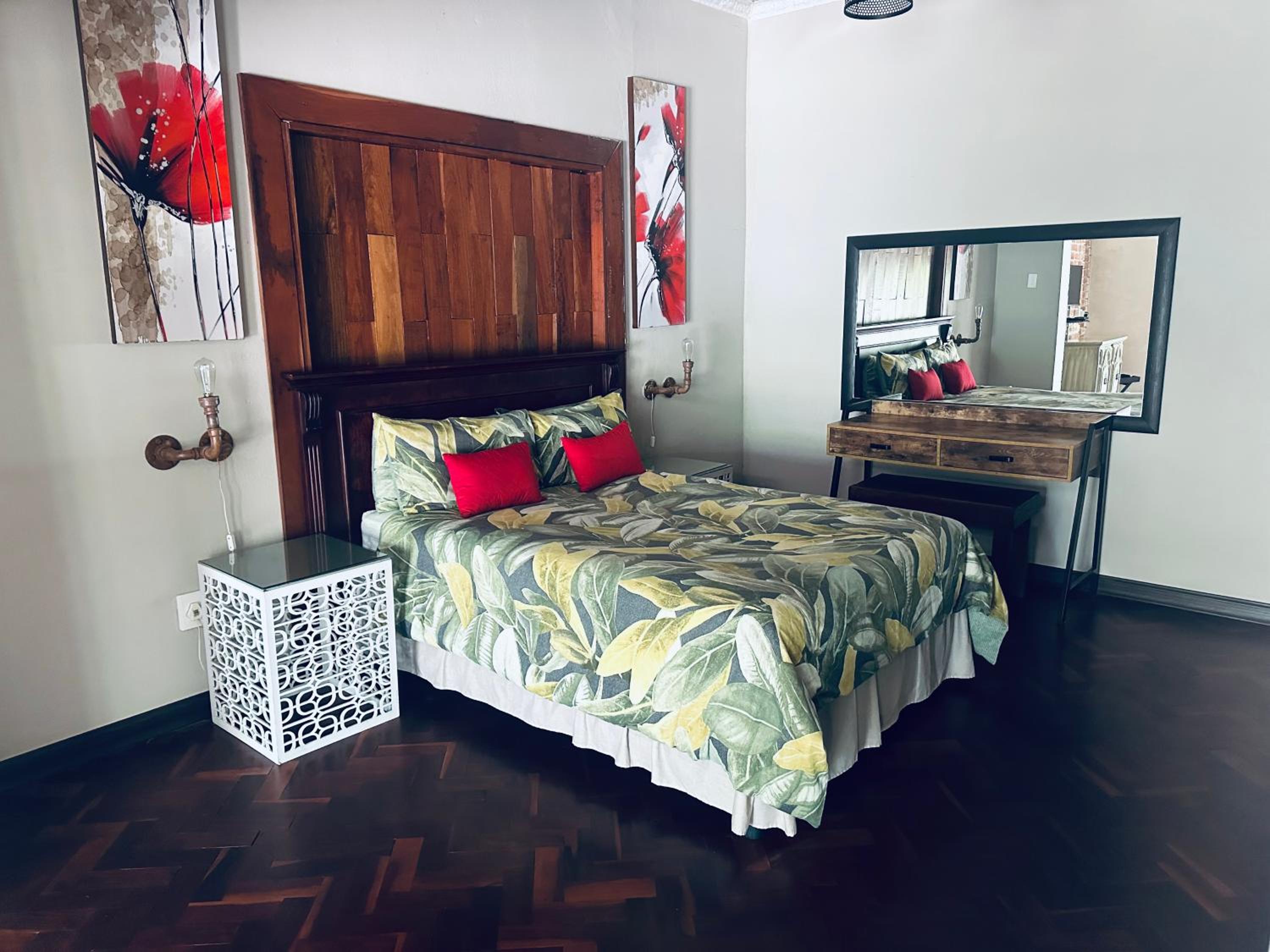 One-Bedroom Apartment - Photo 3