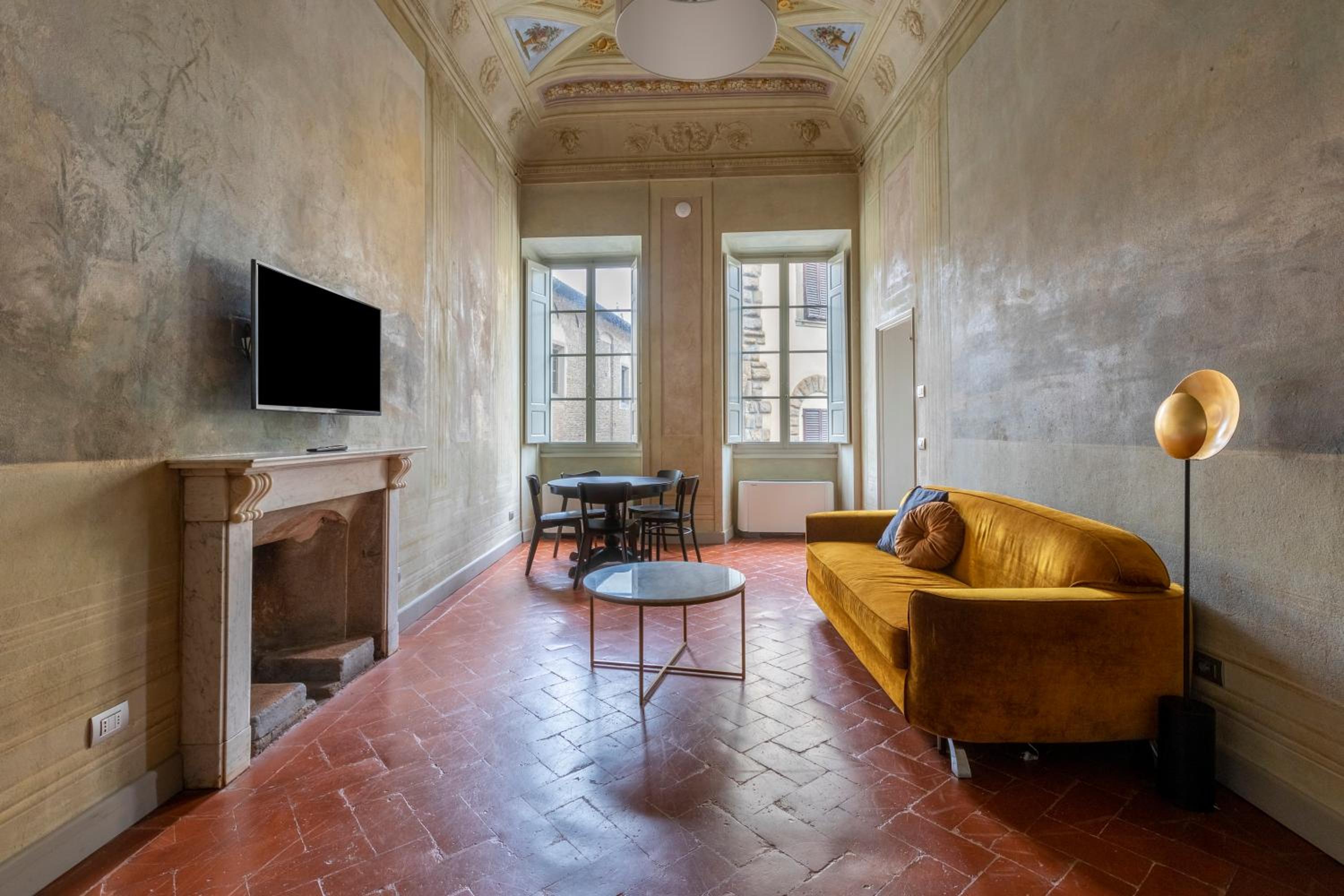 1 Bedroom Apartment with Sofa Bed photo 1