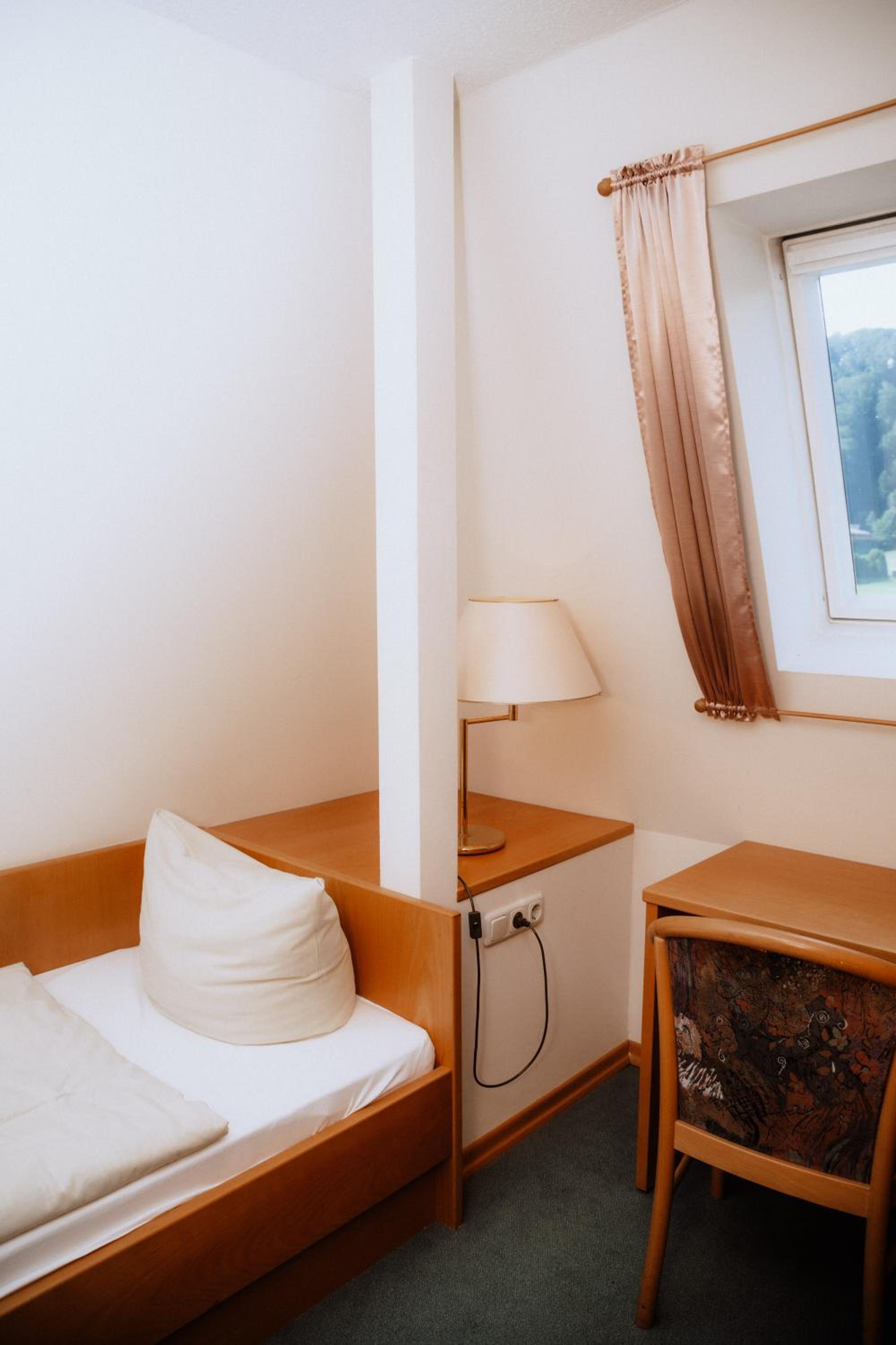 Twin Room photo 2
