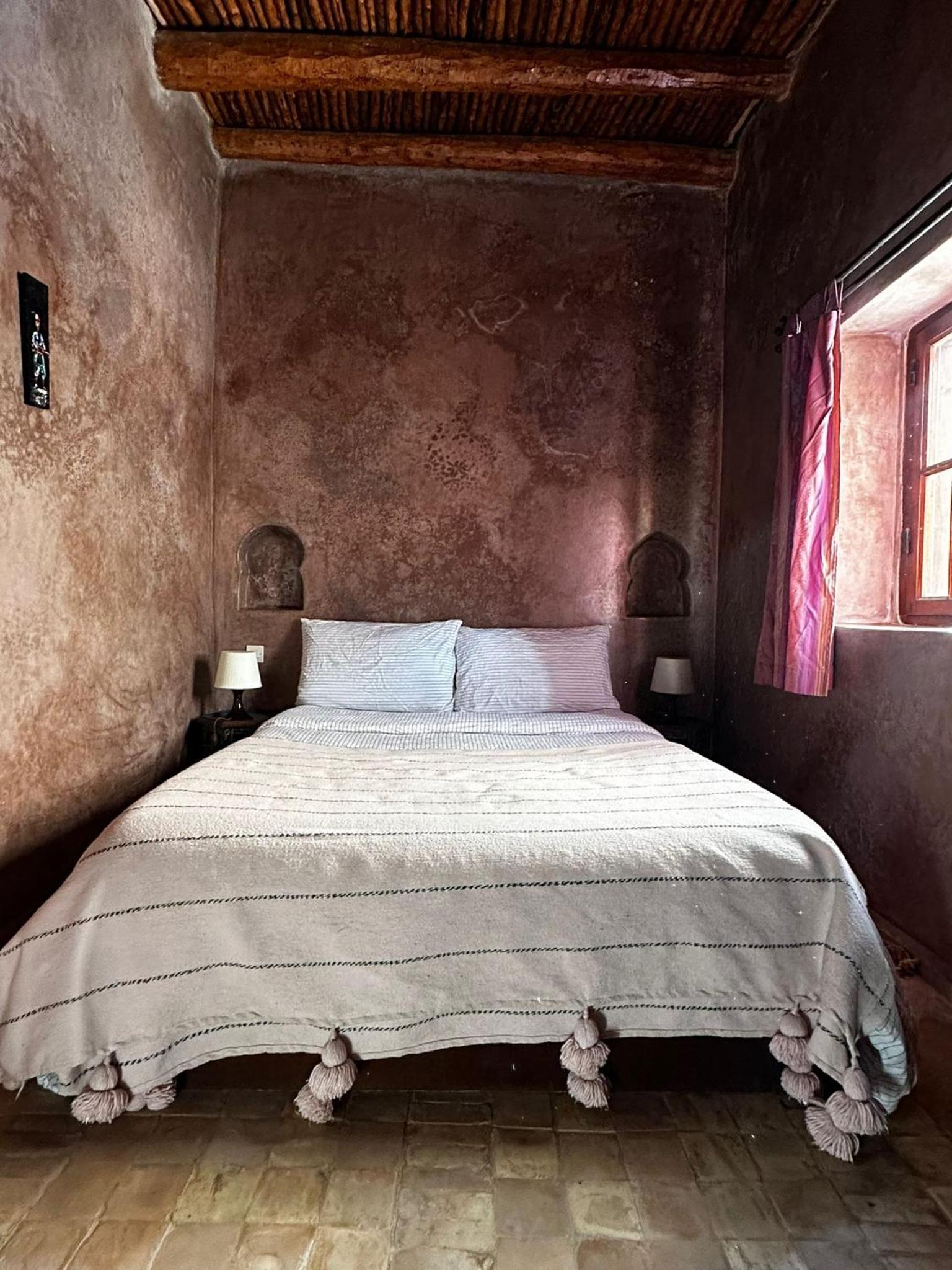 Double Room with Extra Bed - Photo 1