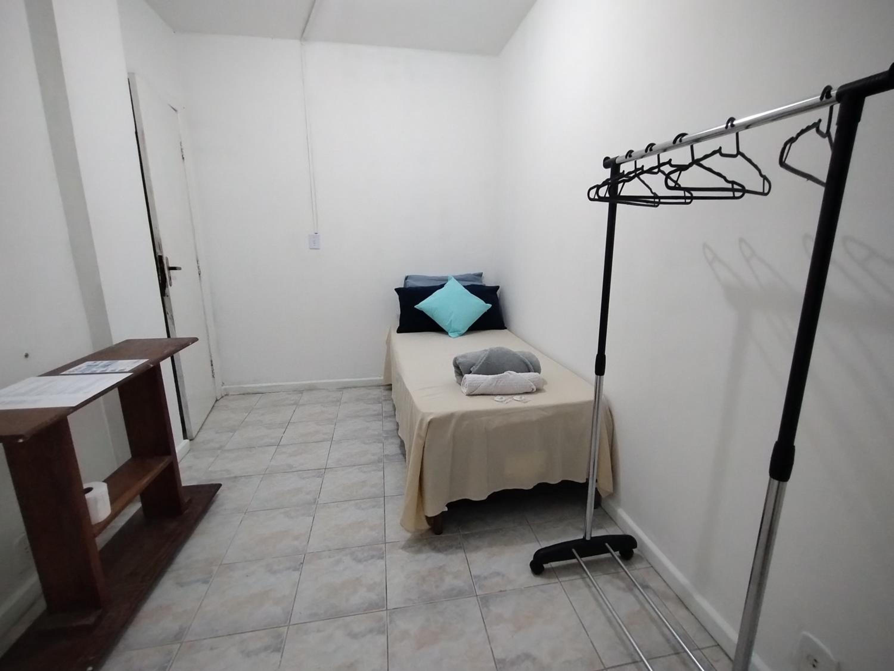 Single Room With Shared Bathroom photo 1