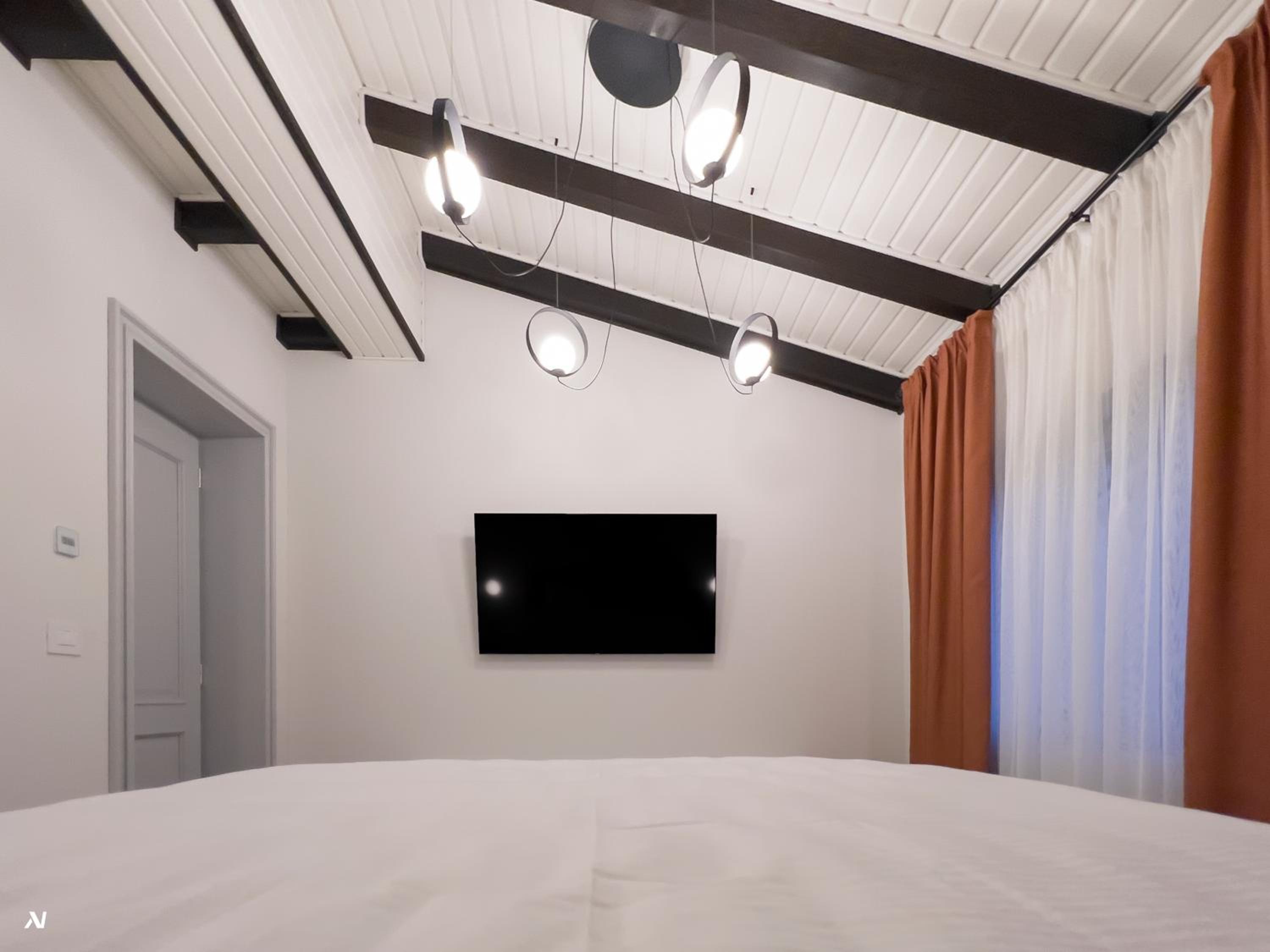 Two-Bedroom Apartment - Photo 33