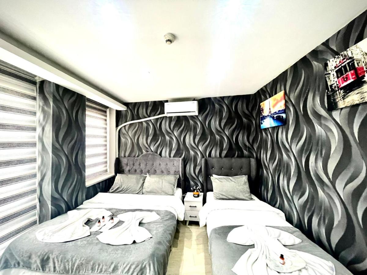 Large Twin Room photo 1