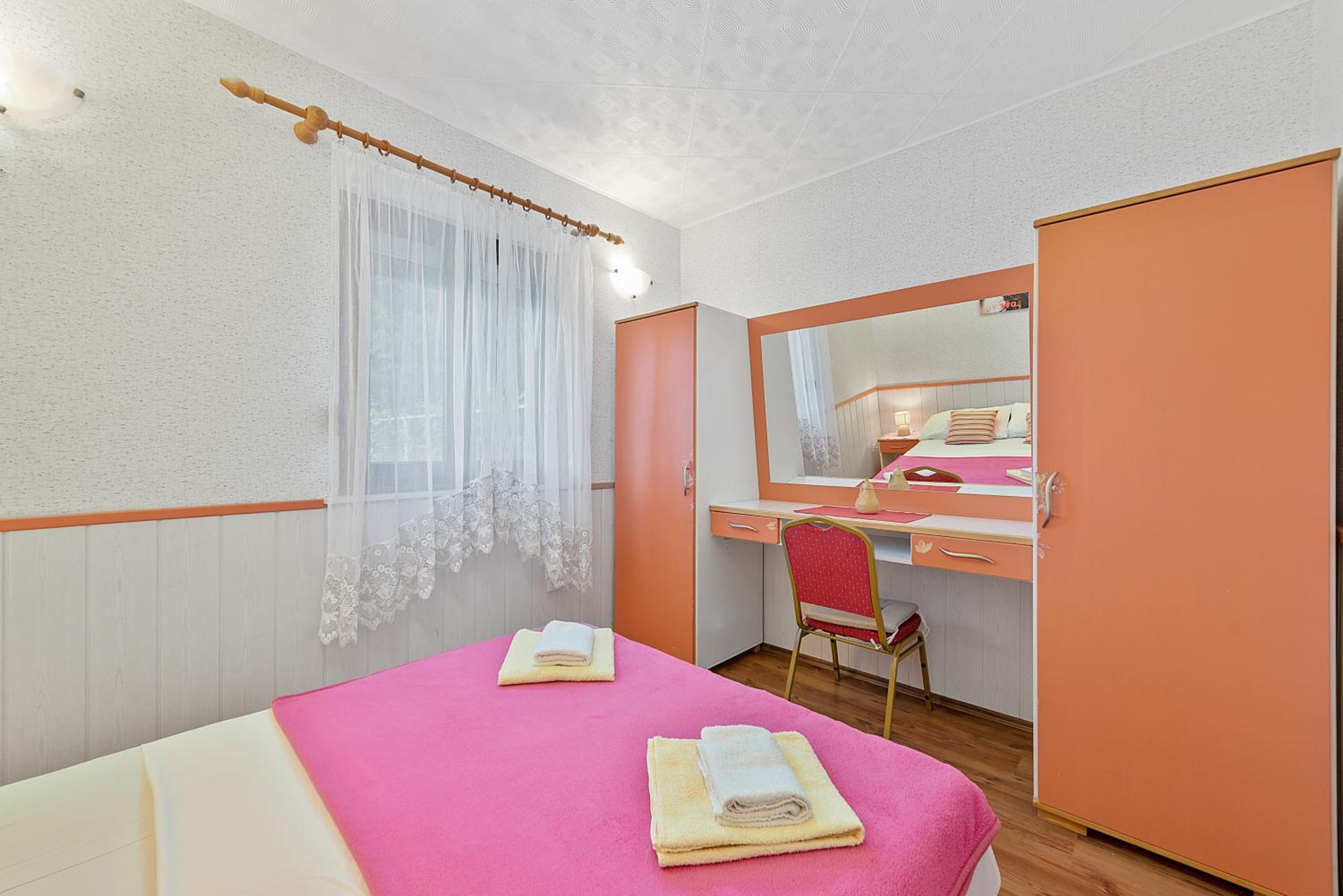 One-Bedroom Apartment with Terrace photo 1