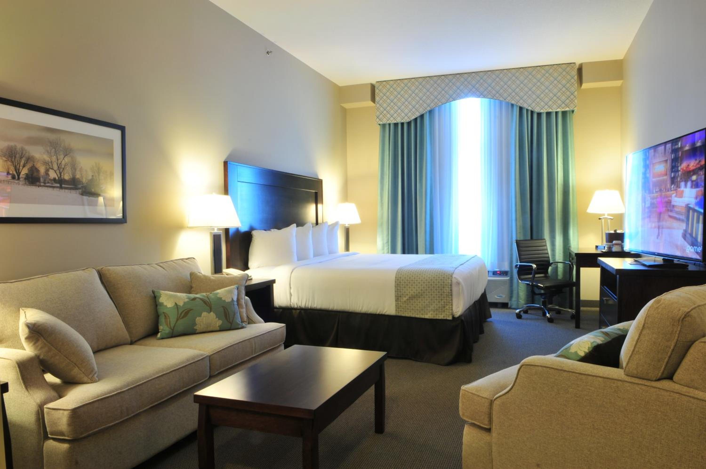 Deluxe King Room