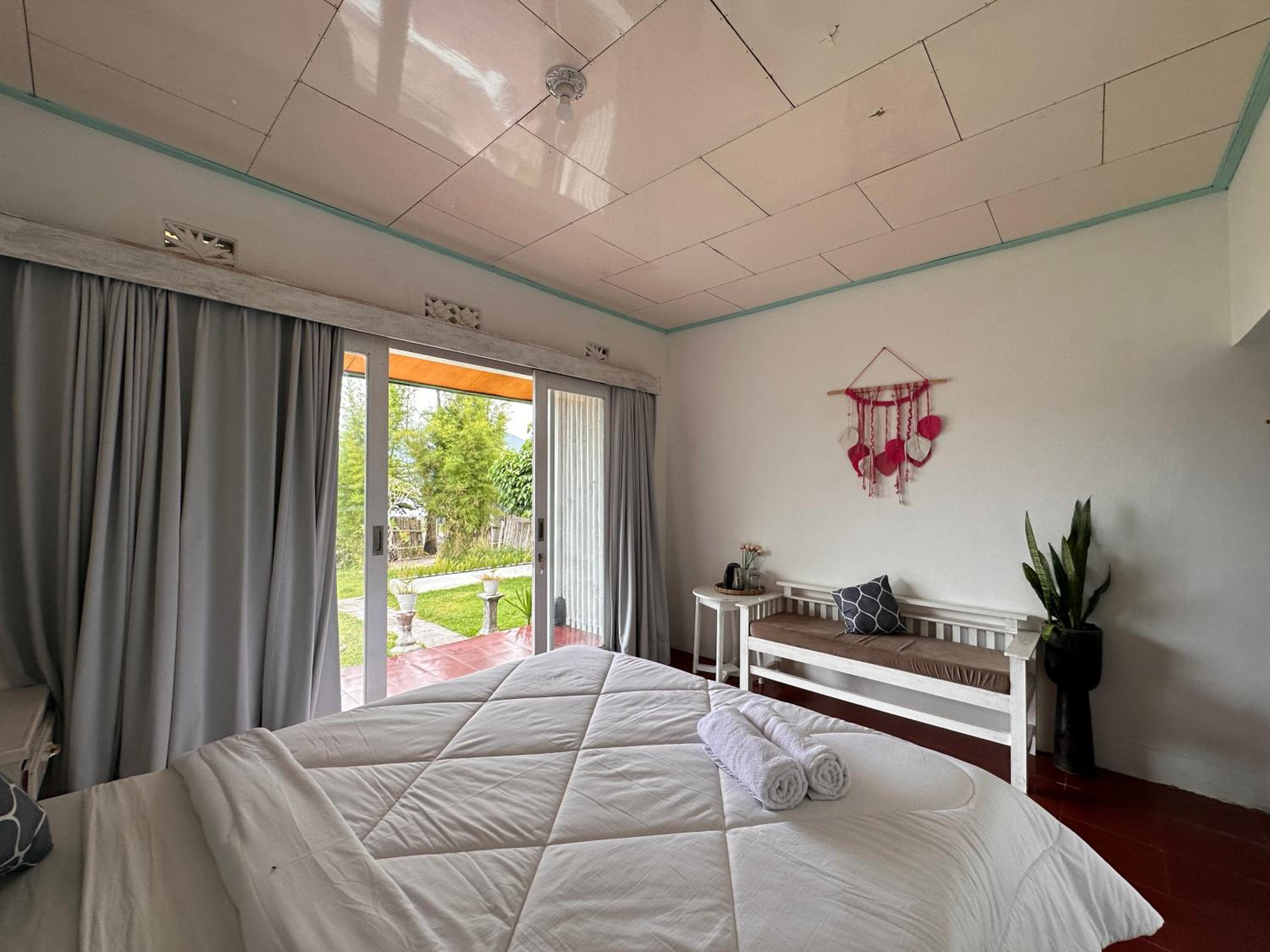 Double Room with Lake View photo 2