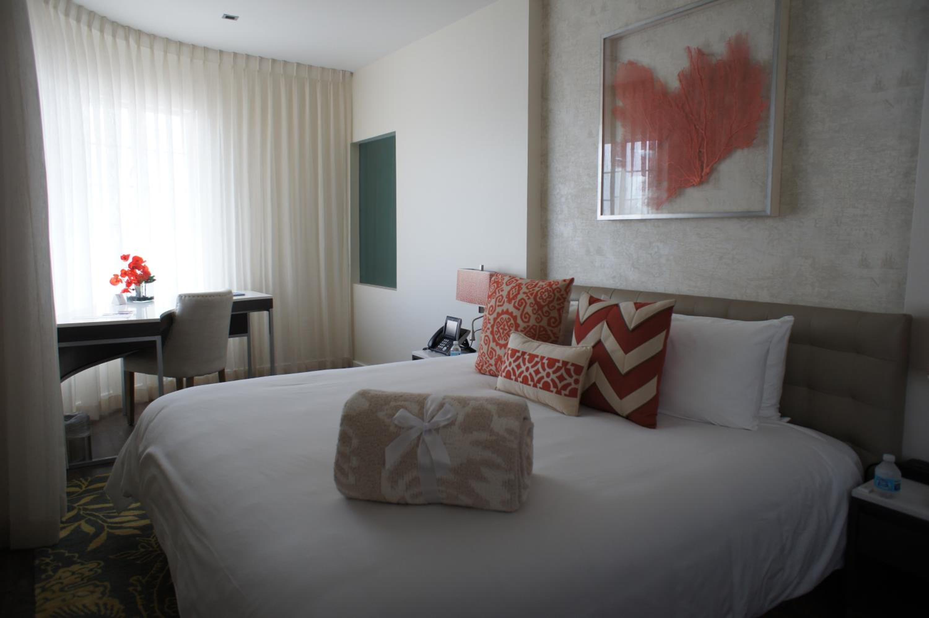 Superior Deluxe Suite - Photo 12