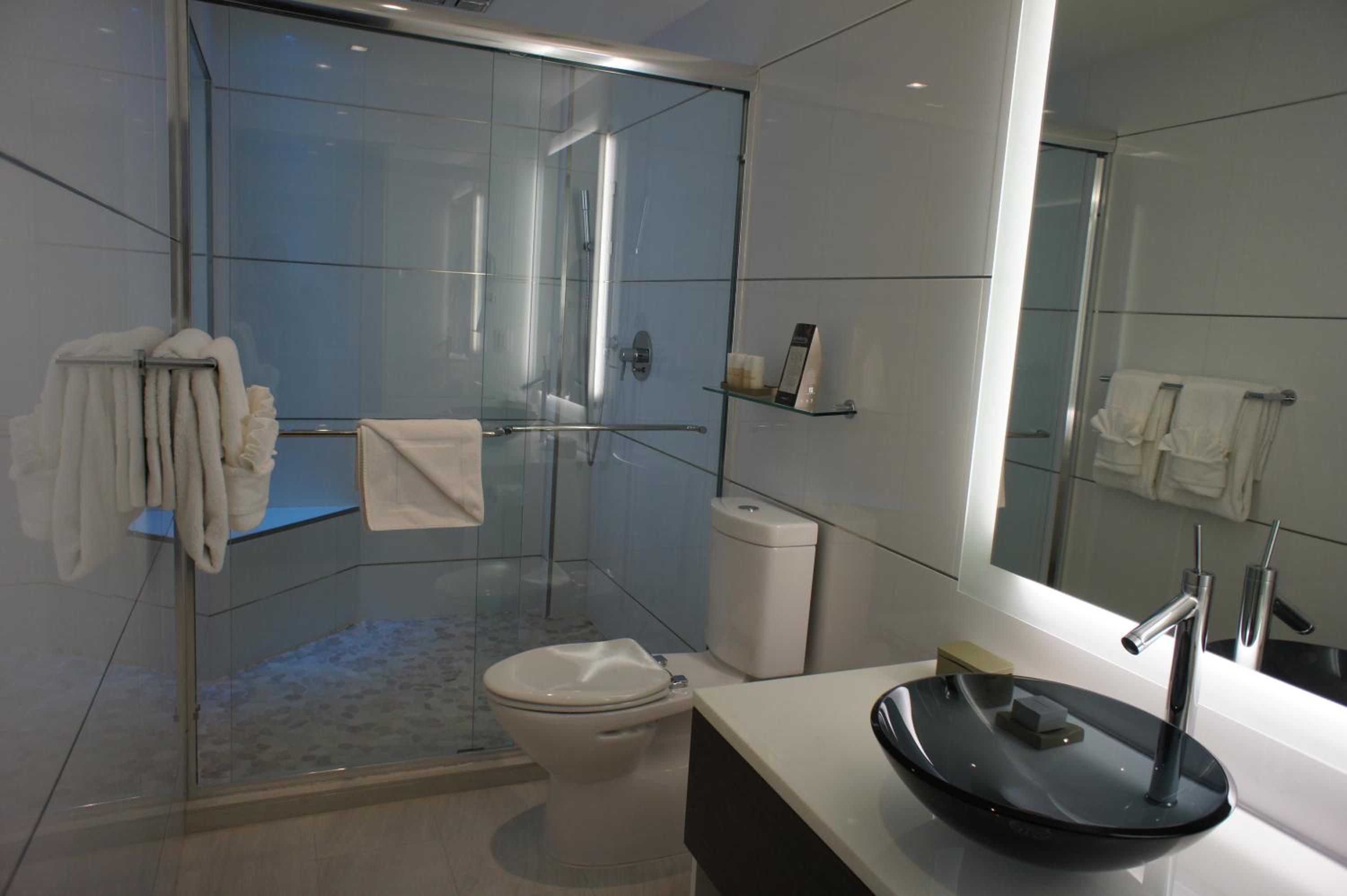 Superior Deluxe Suite - Photo 21