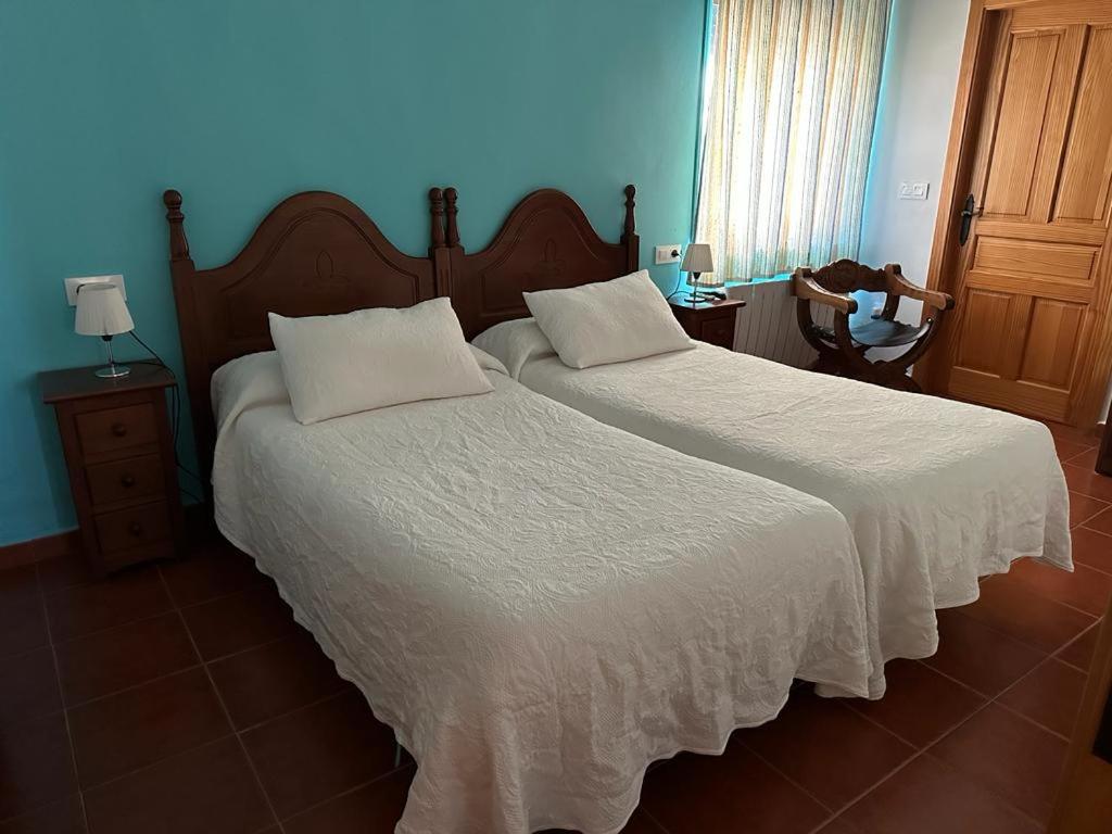 Double Room with Private Bathroom photo 2