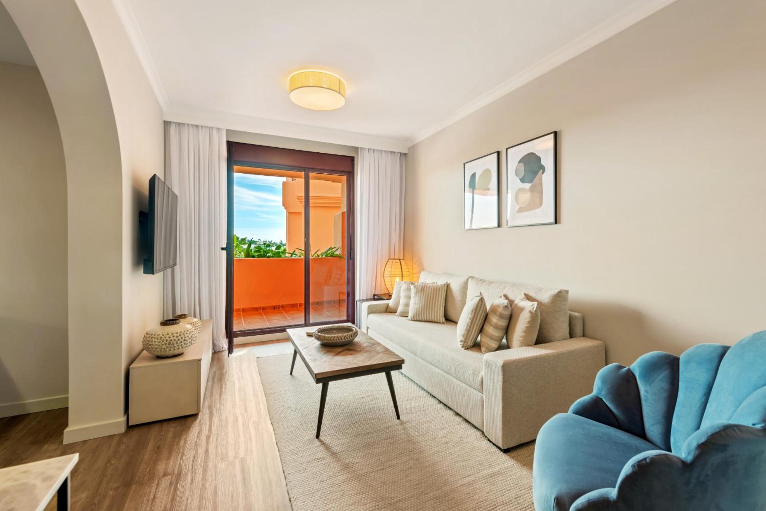 APARTAMENTO CLÁSICO DE UNA HABITACIÓN CON VISTAS