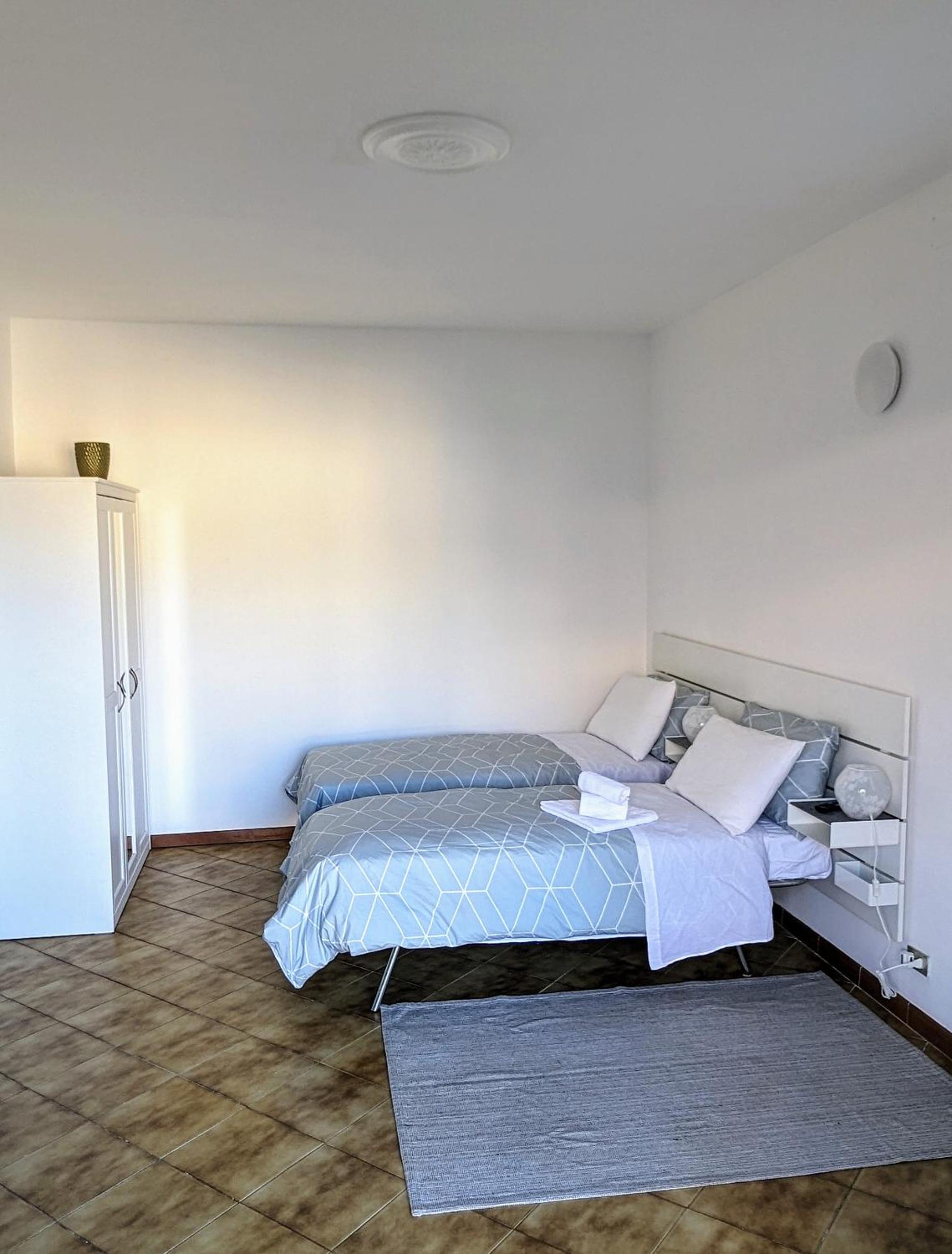 Double or Twin Room with Private External Bathroom photo 1