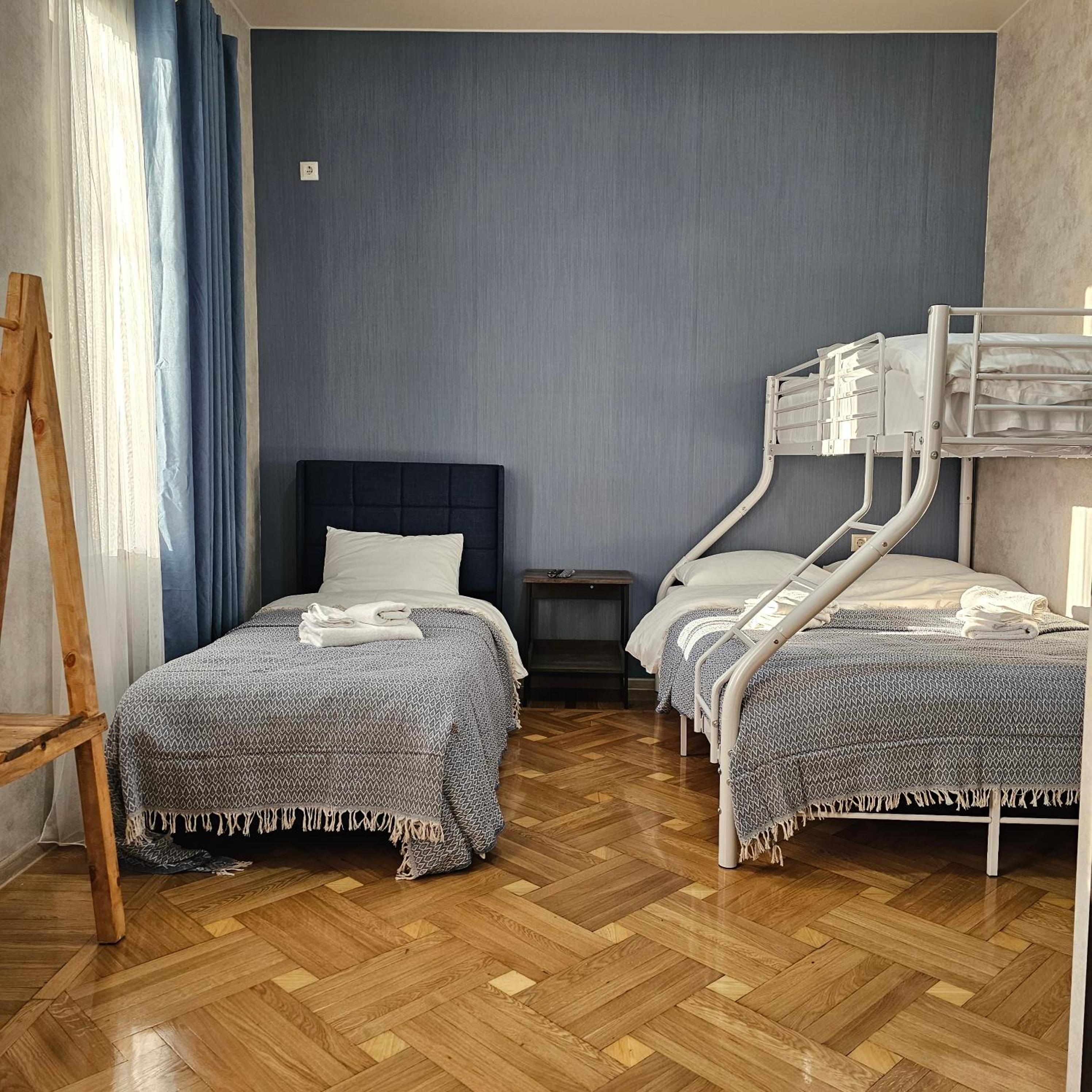 Luxury Quadruple Room - Photo 8
