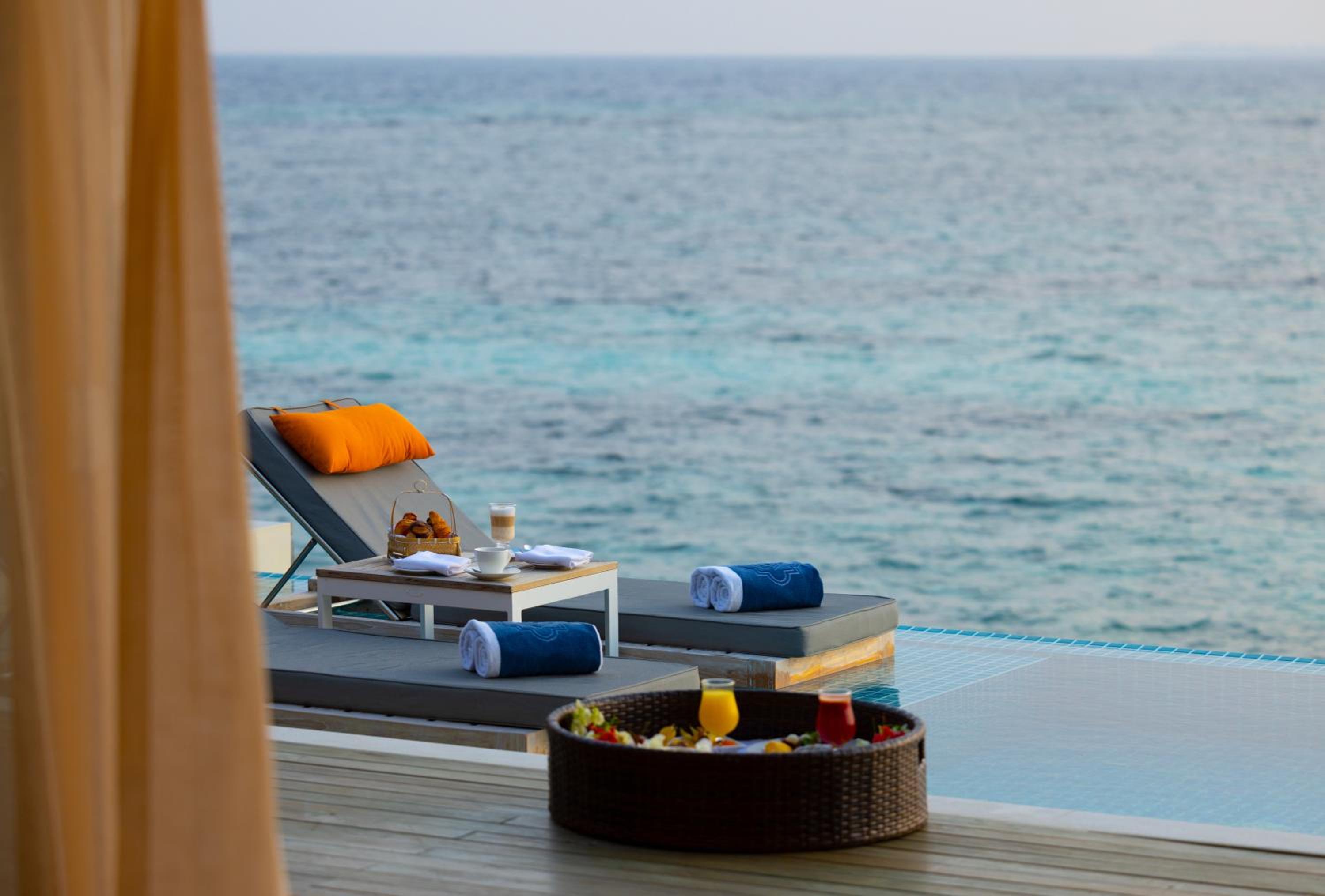 Water Villa with Pool - Photo 5