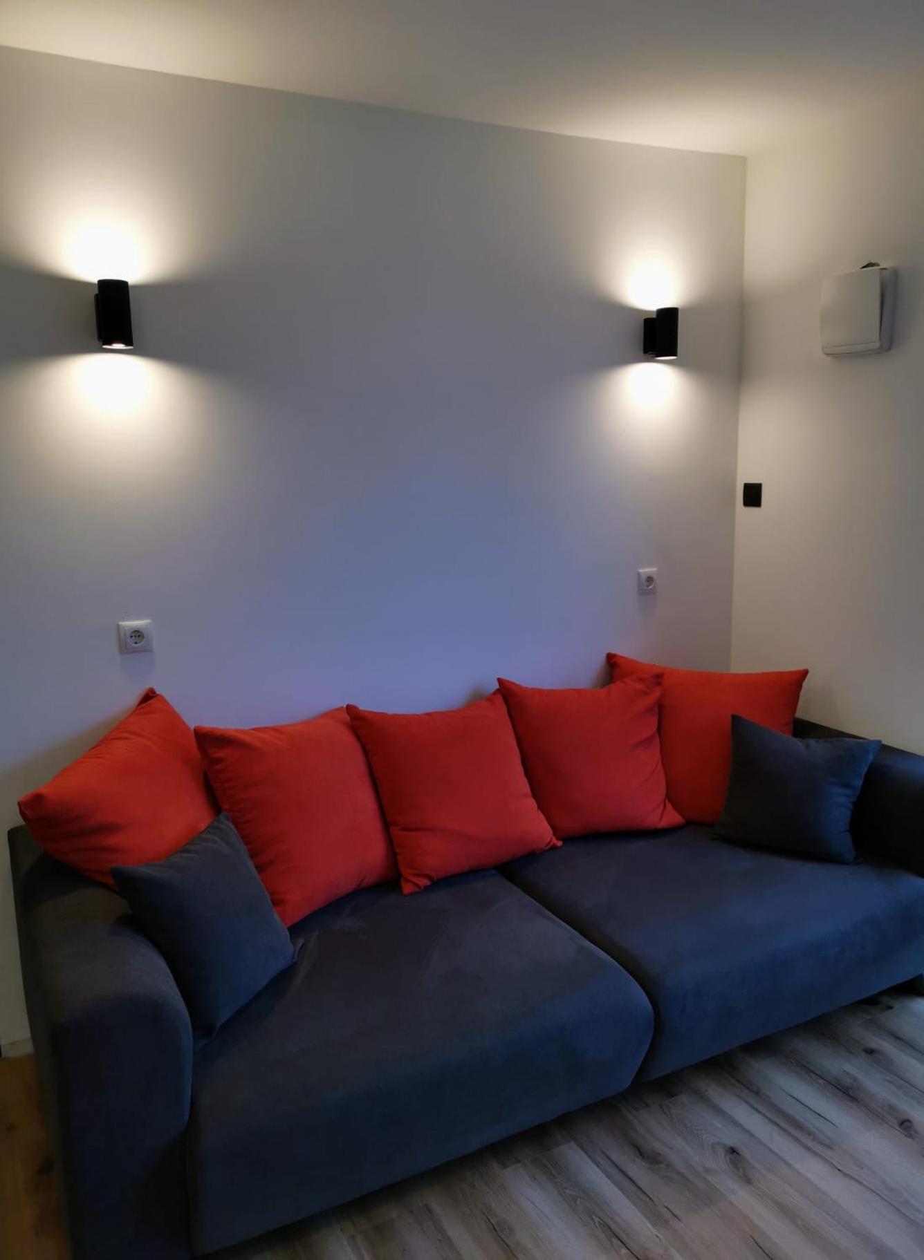 One-Bedroom Apartment photo 2