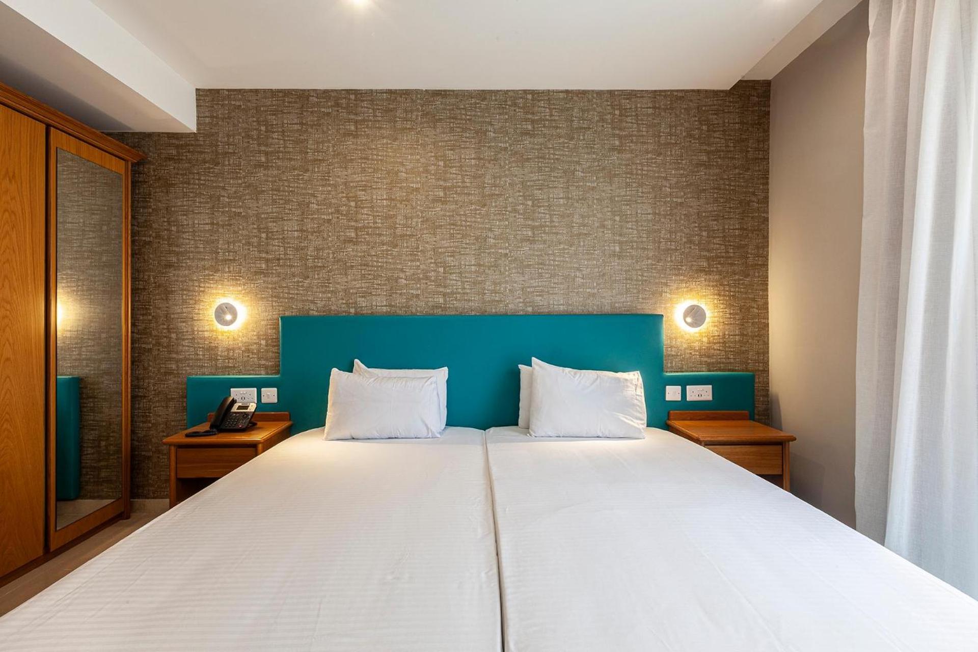 Economy Twin Room - Photo 1