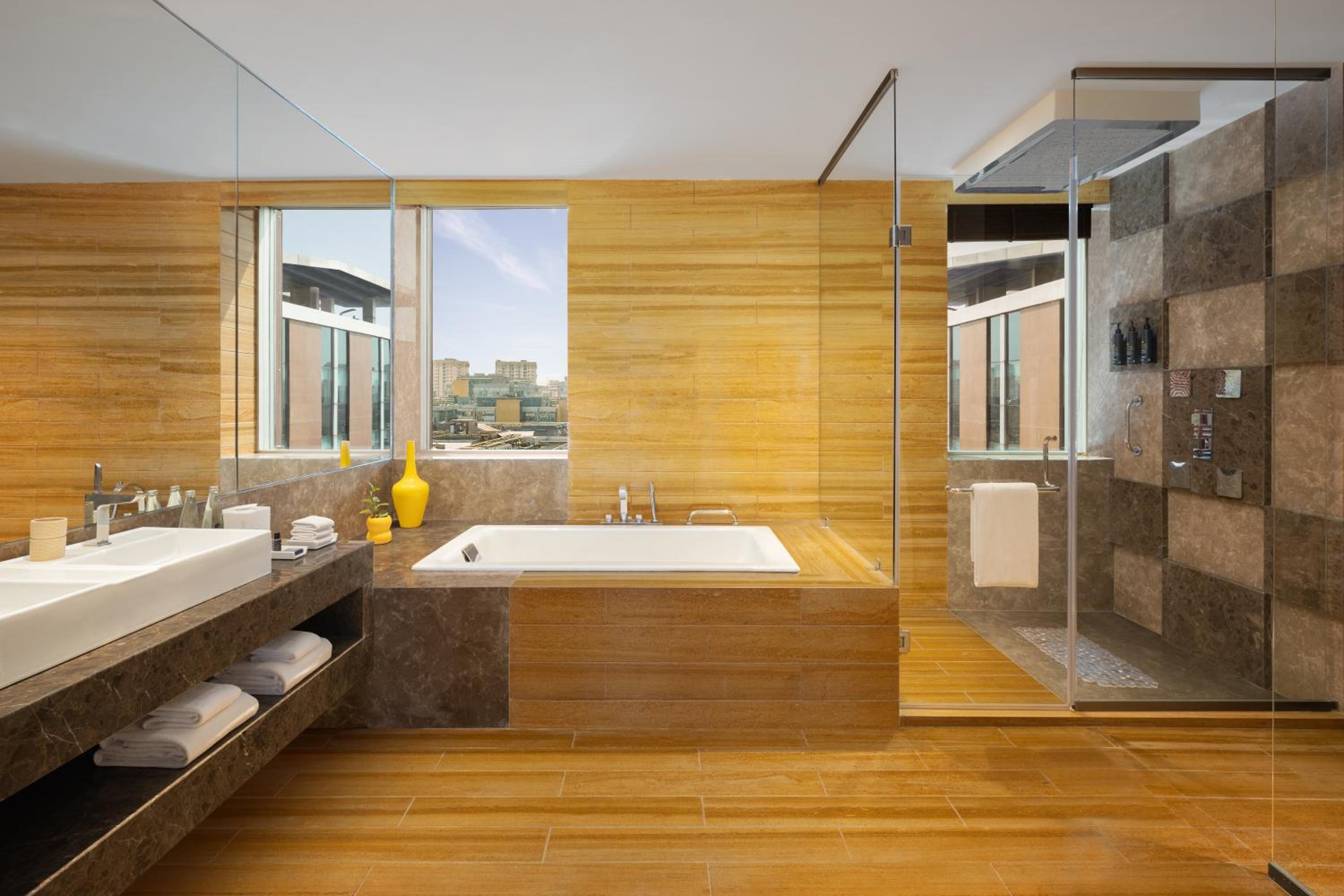 Breezy Suite, 1 Bedroom Presidential Suite, 1 King photo 3