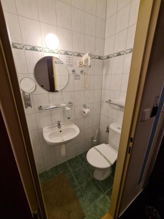Standard Single Room with Extra Bed
