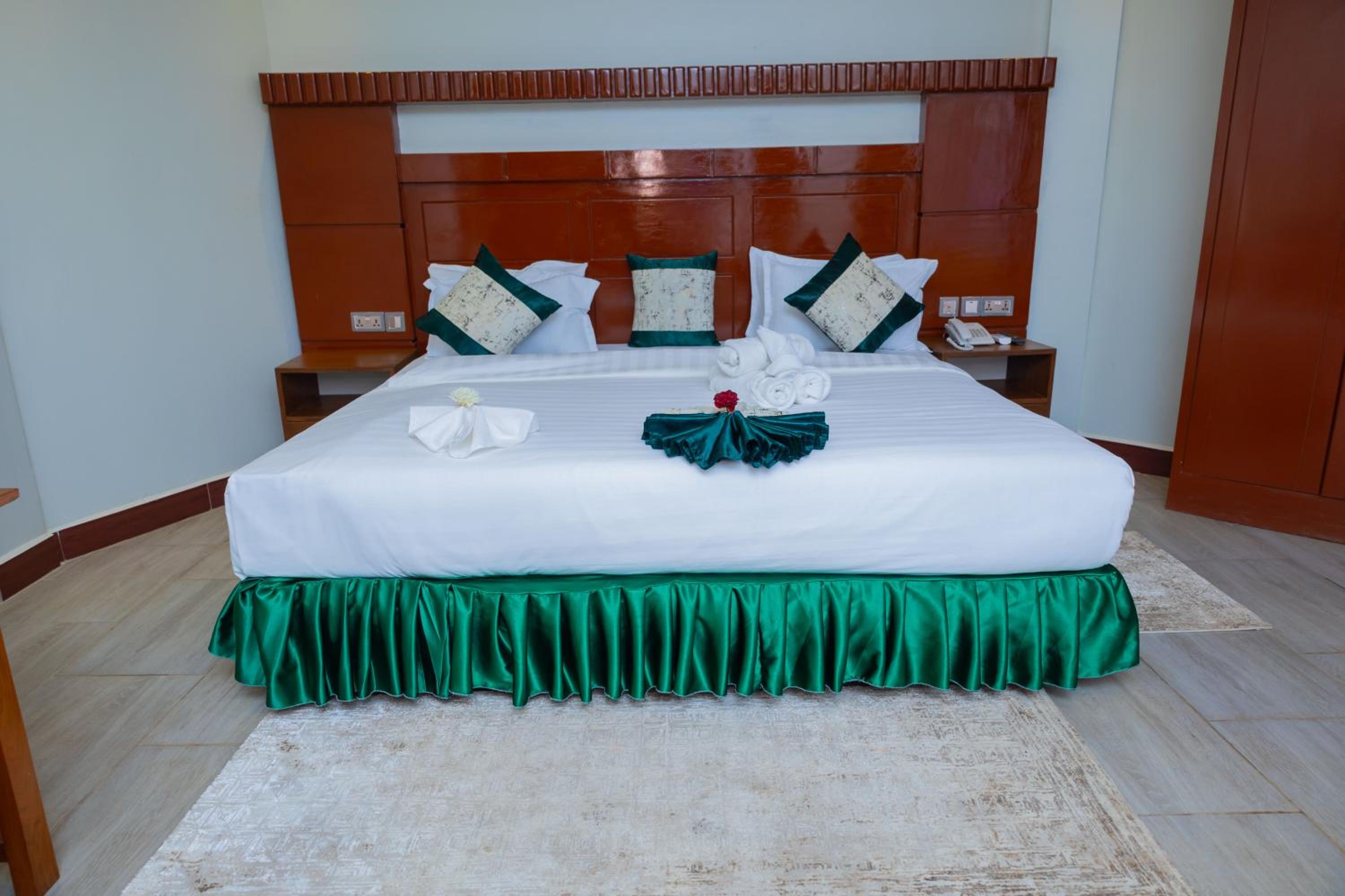 Deluxe Room - Photo 4