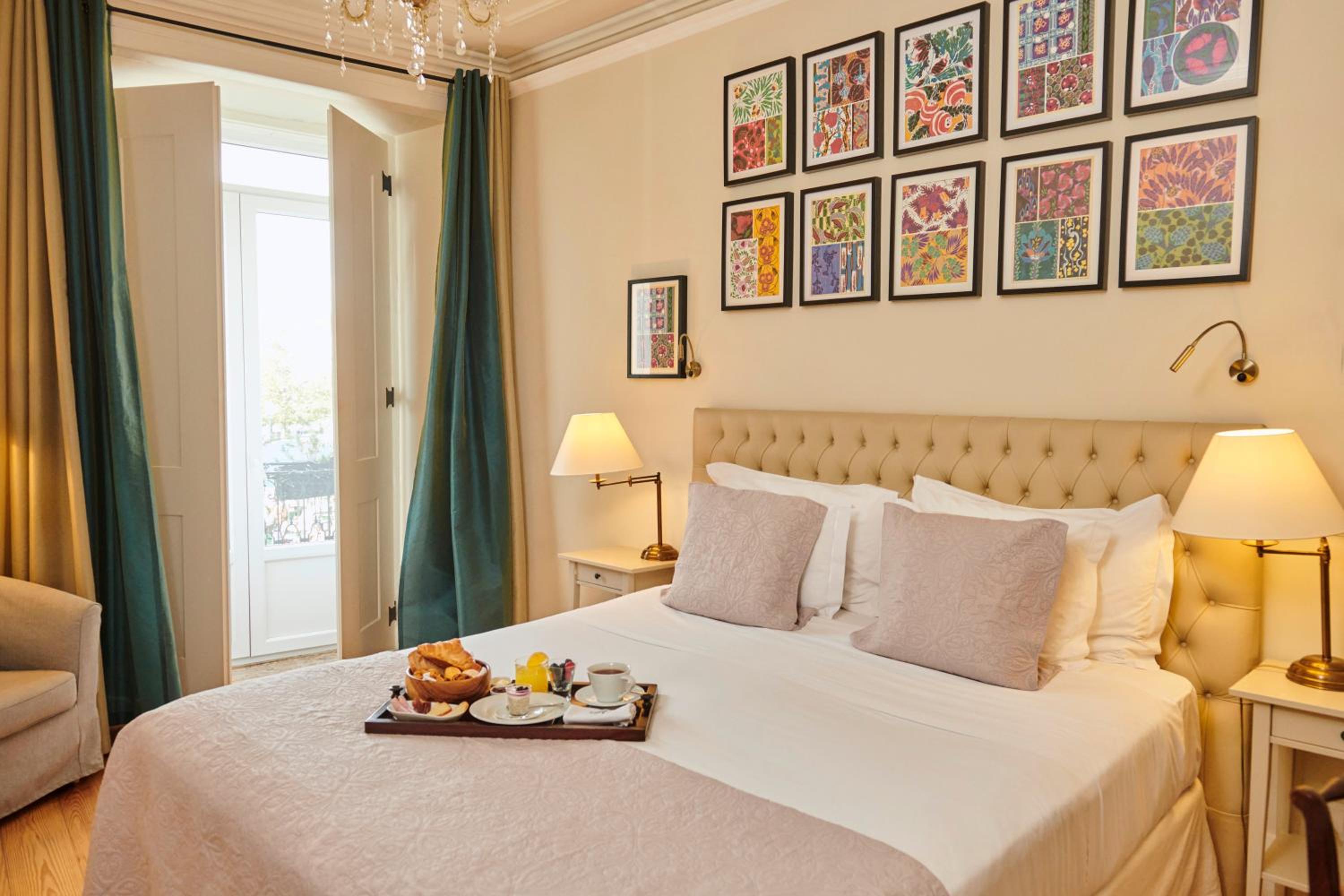 Superior Double or Twin Room with Garden View - Photo 3