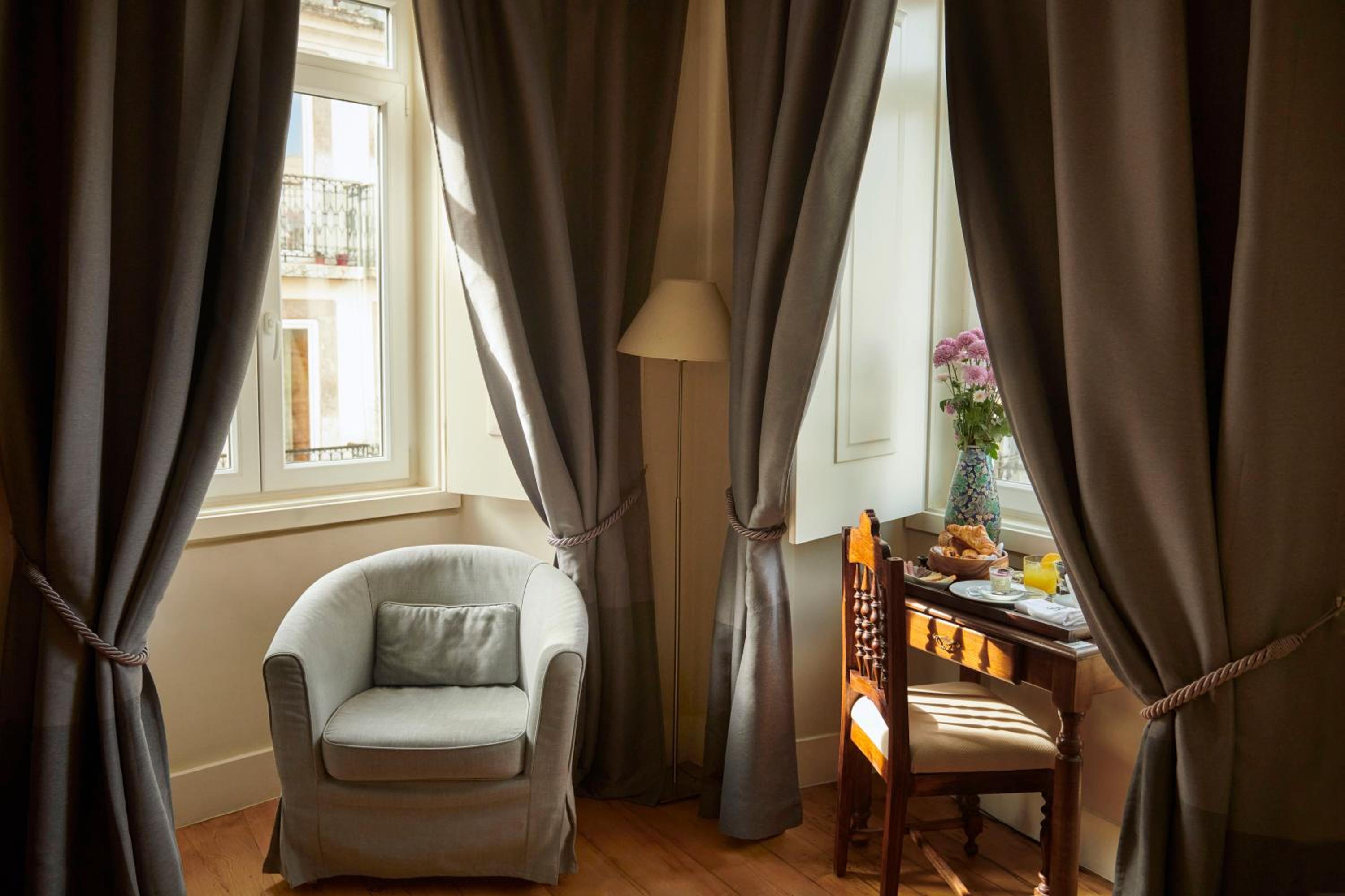 Junior Suite with Garden View - Photo 7