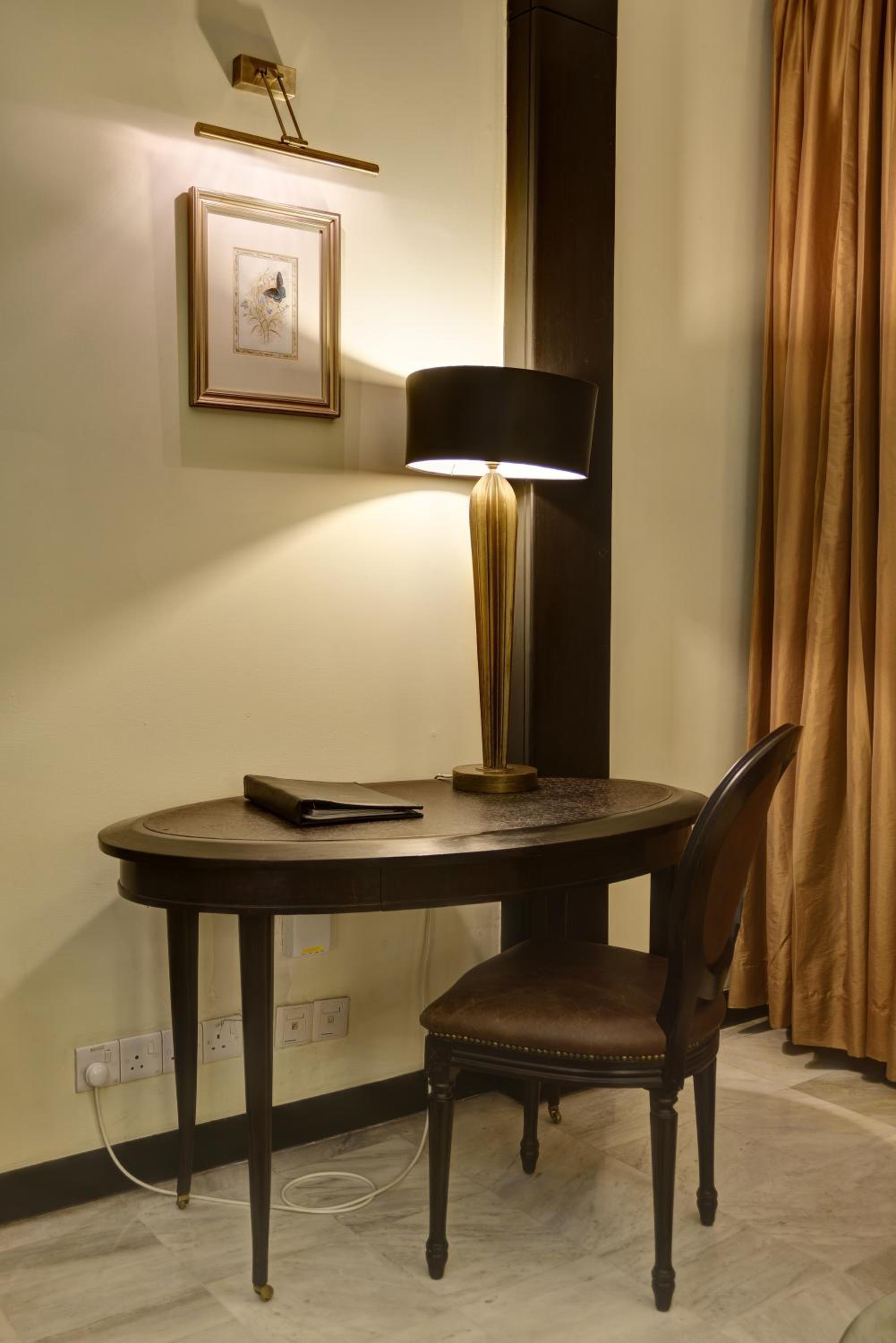 Standard King Room photo 3