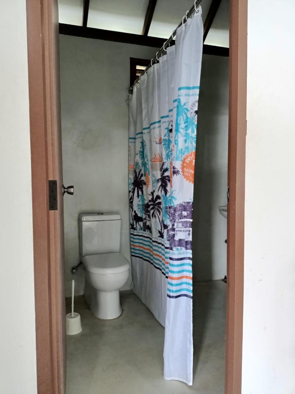 Deluxe Bungalow photo 2