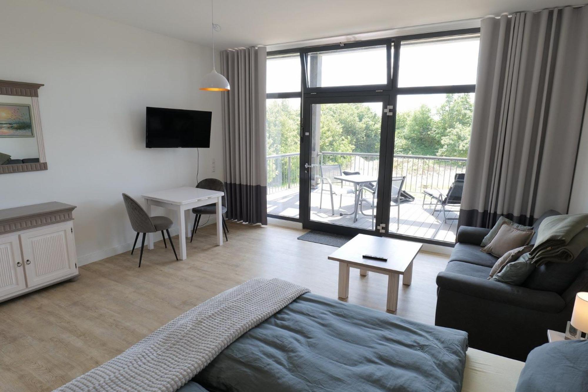 Apartment With Balcony photo 1