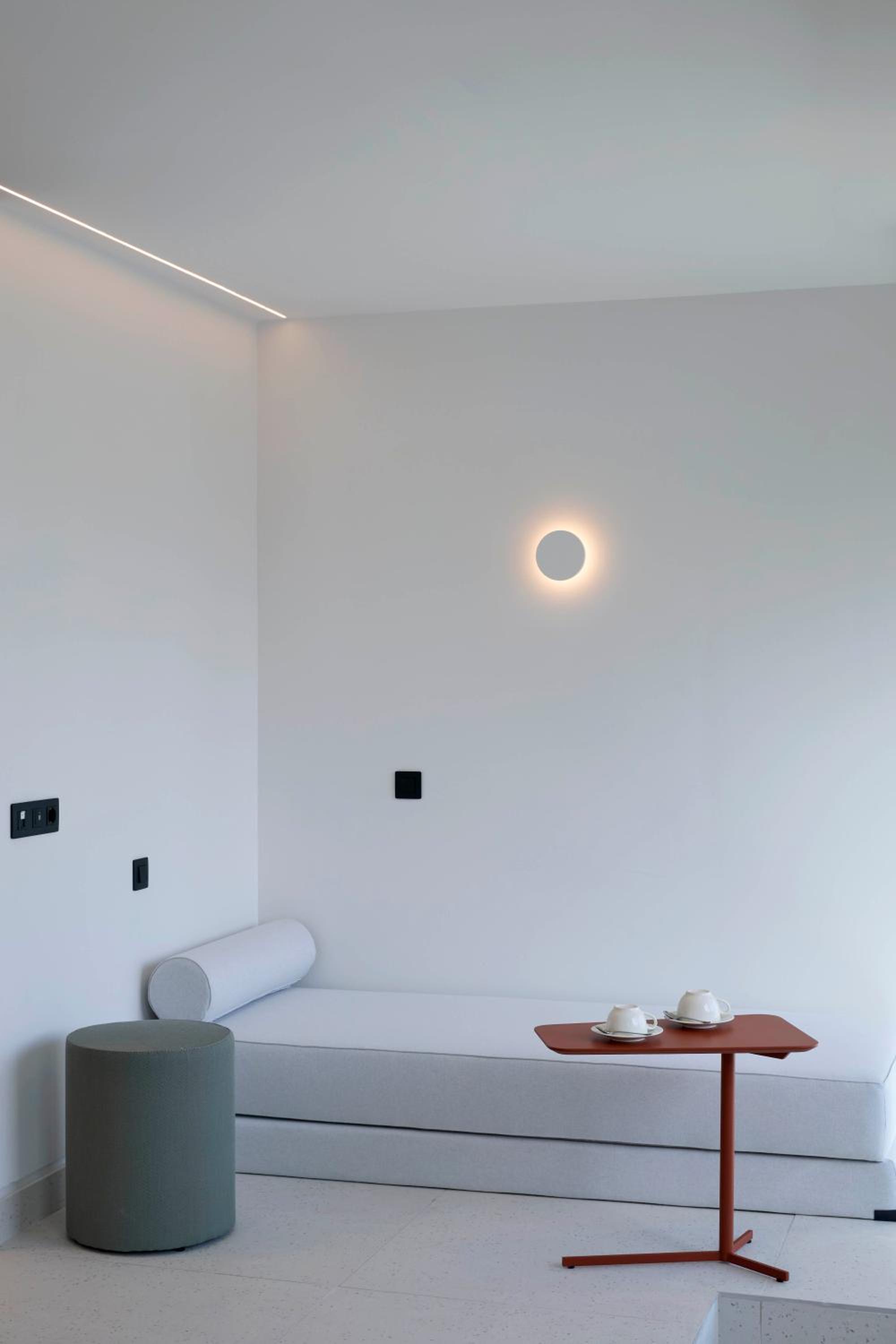 Large Double Room - Photo 2