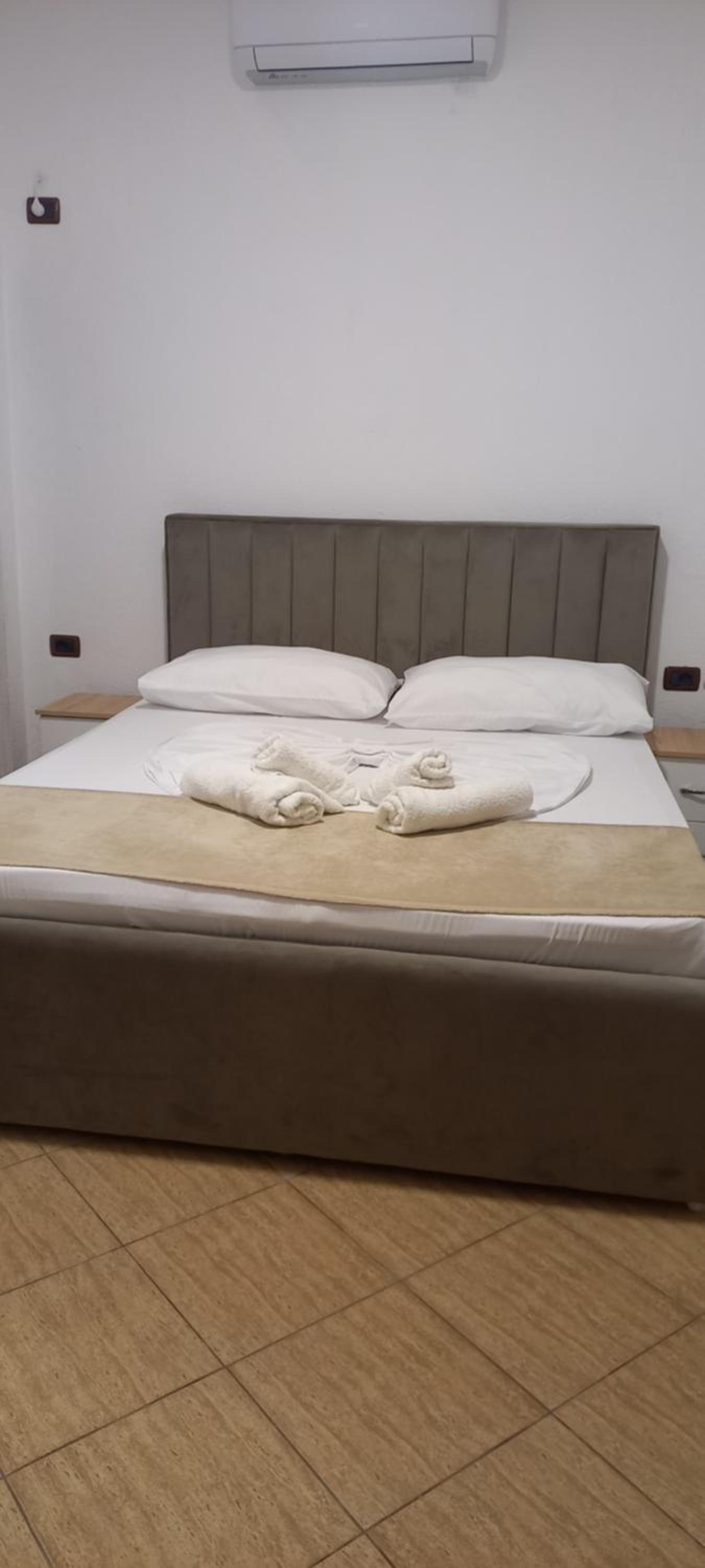 Double Room with Private Bathroom photo 3