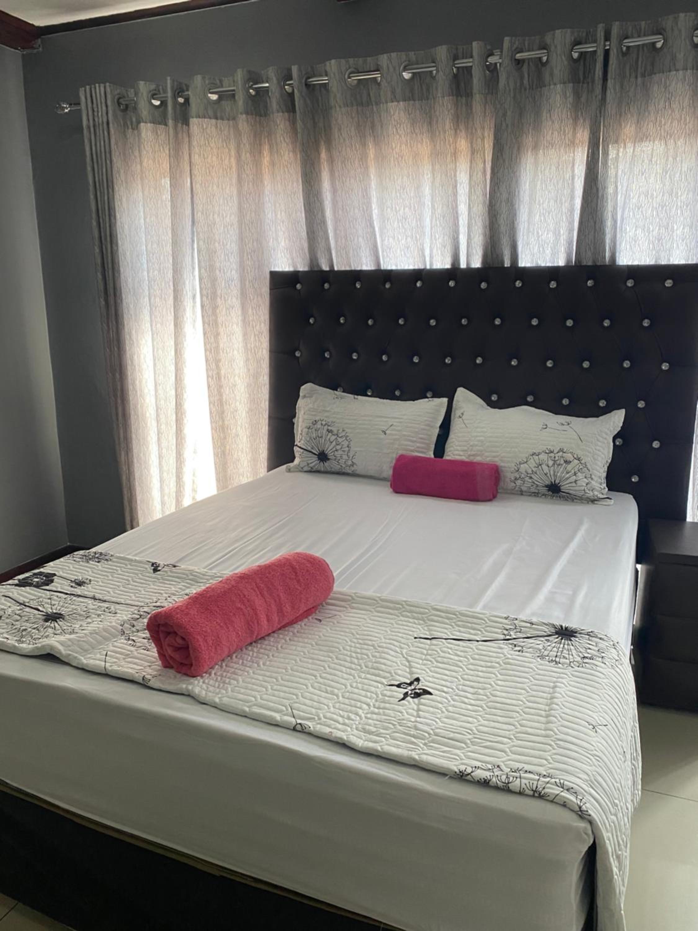 Standard Double Room photo 2