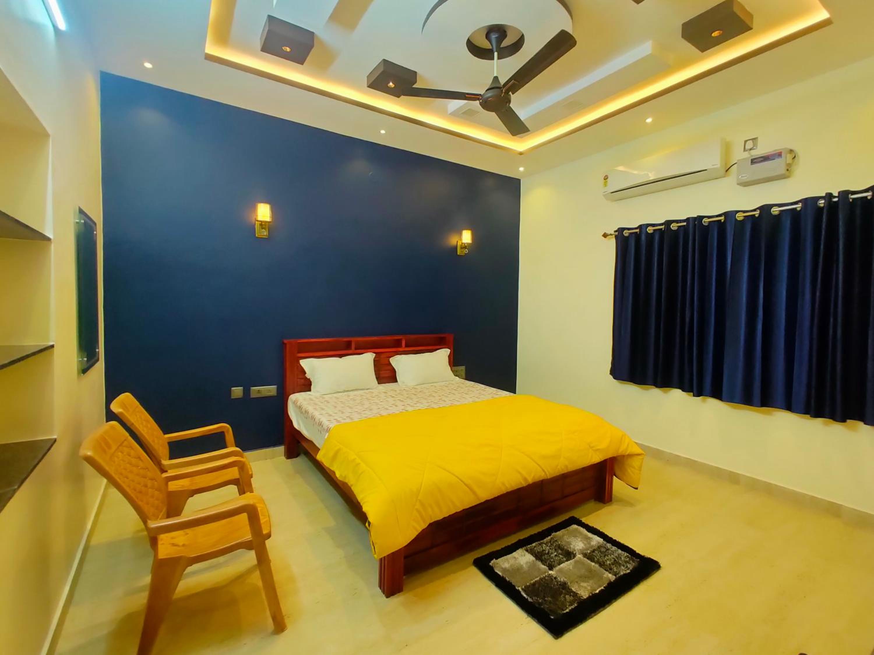 King Room with Balcony photo 1