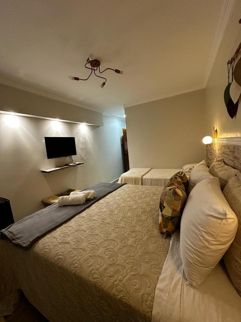 Queen Suite - Photo 1
