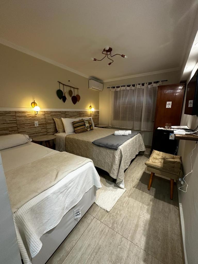 Queen Suite - Photo 3