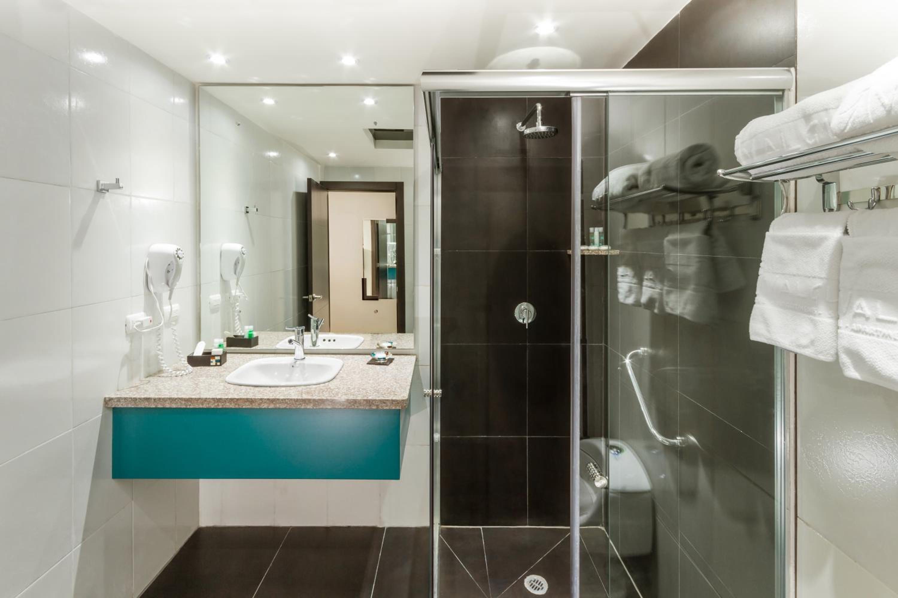 Standard Triple Room photo 2