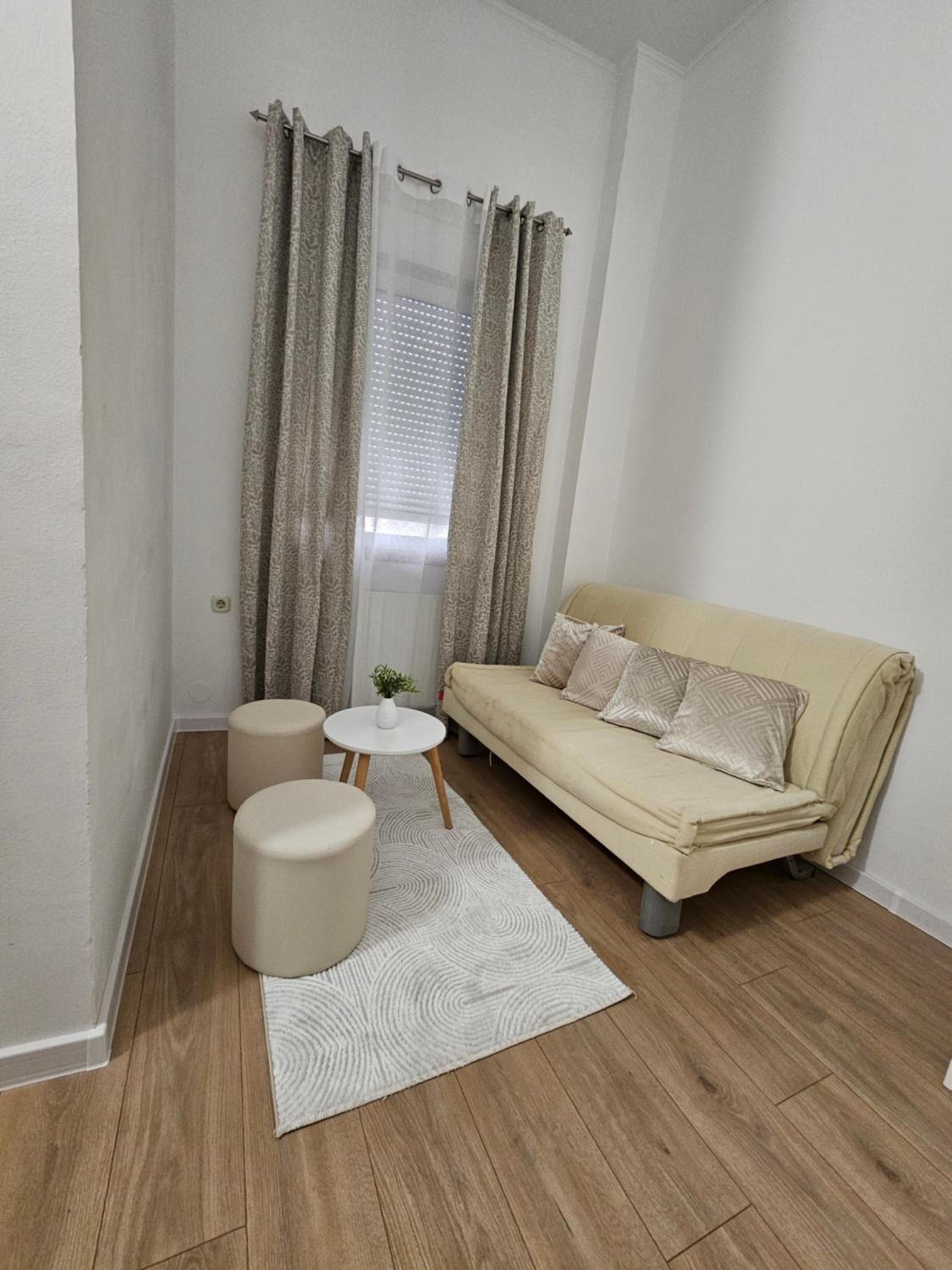 Double or Twin Room with Private Bathroom - Photo 1