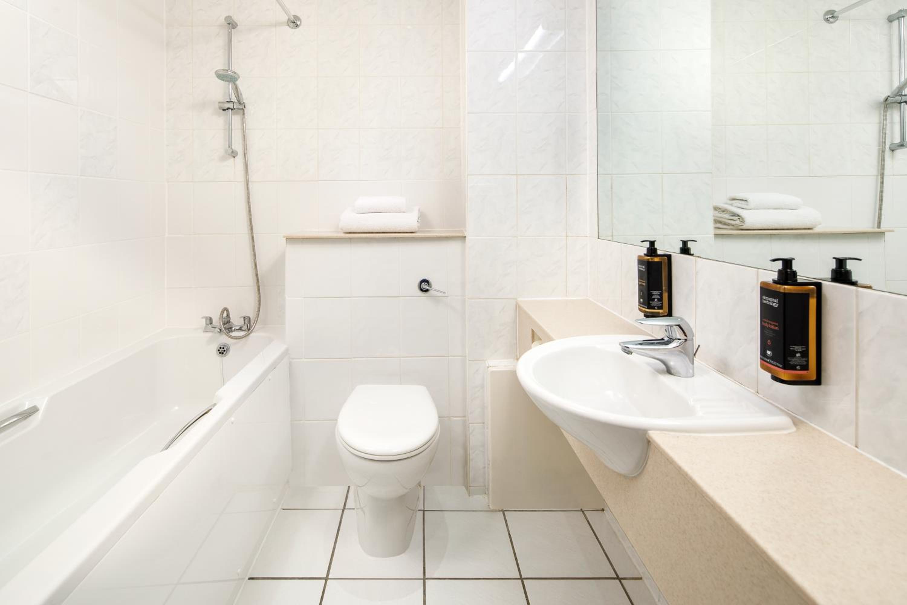 Classic Double Room - Photo 5