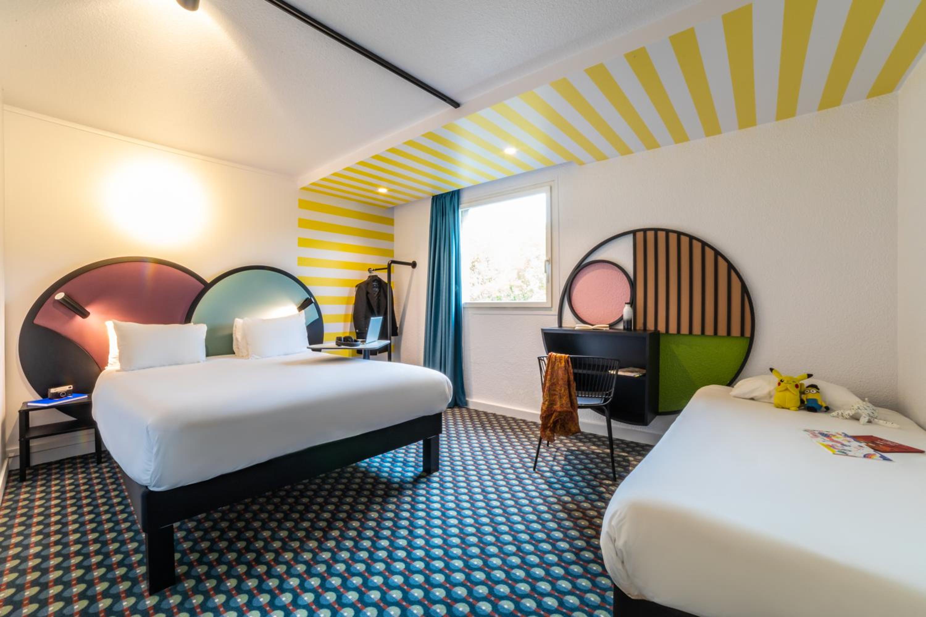 Standard Triple Room with One Double and One Single Beds - Photo 1