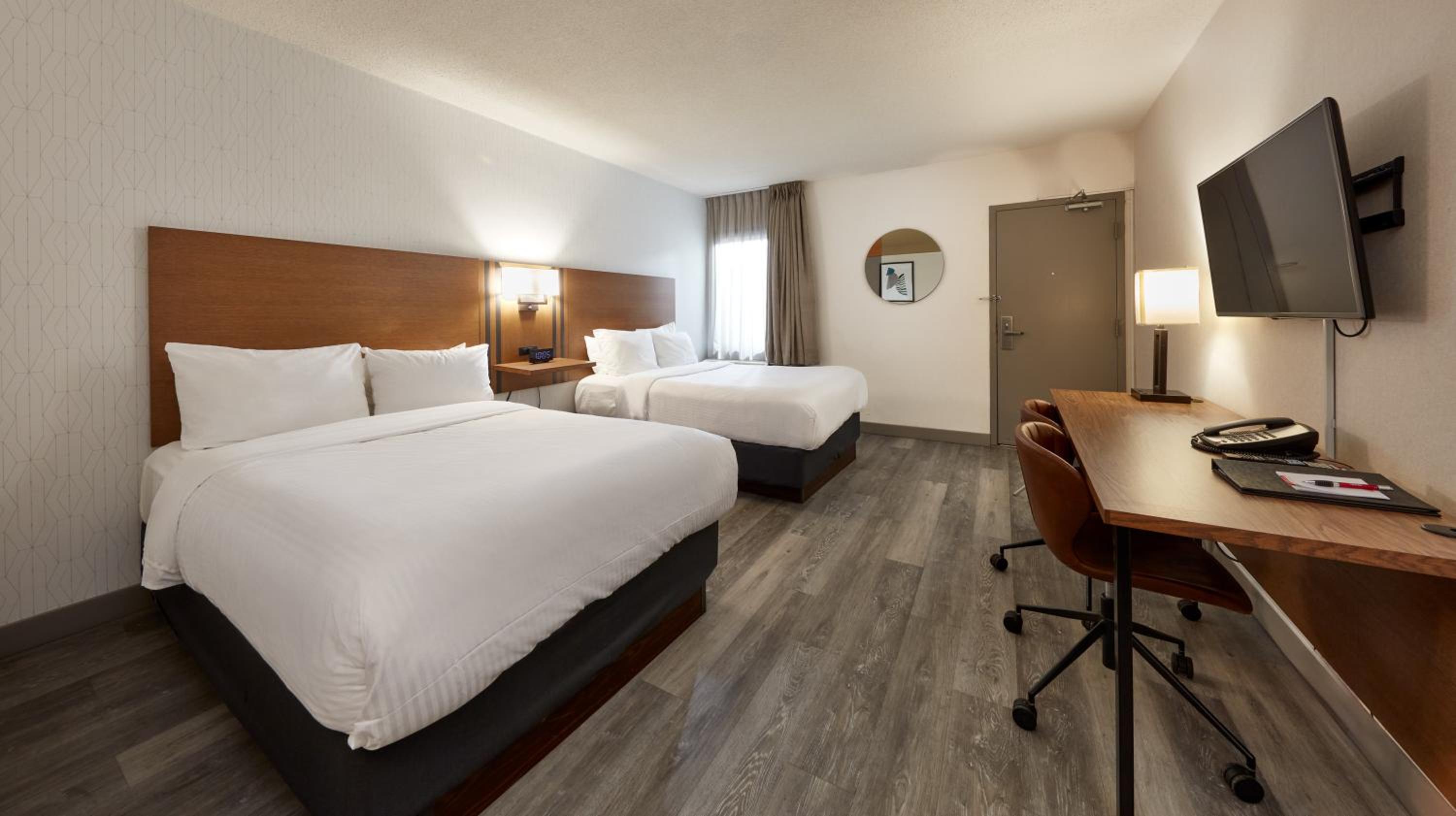 Stay Inn Express Toronto — photo 41