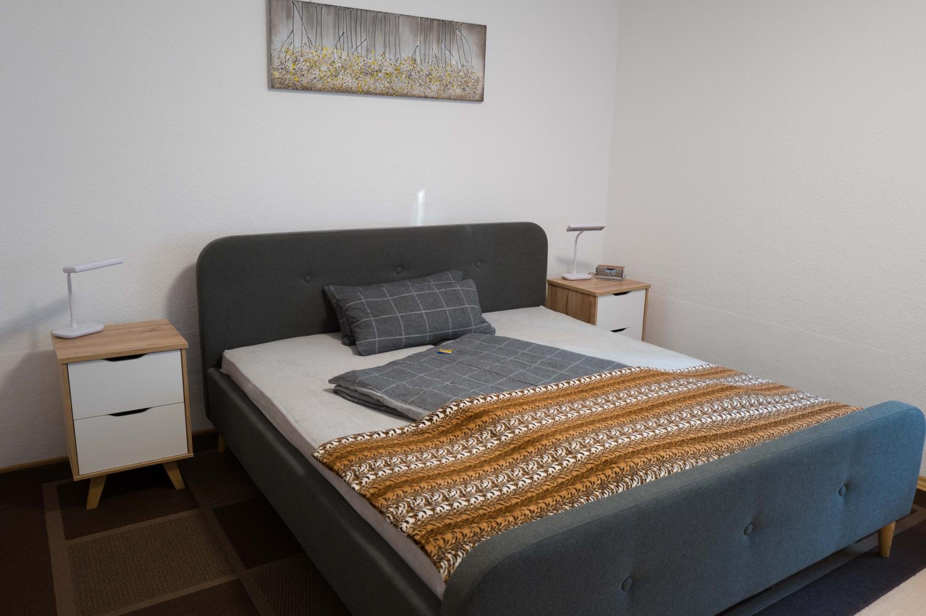 One-Bedroom Apartment photo 1