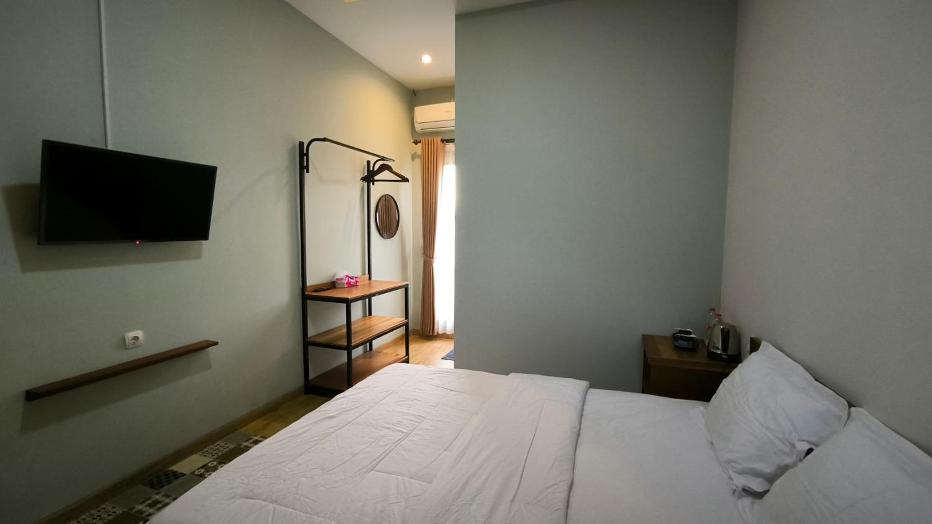 Standard Double Room - Photo 2