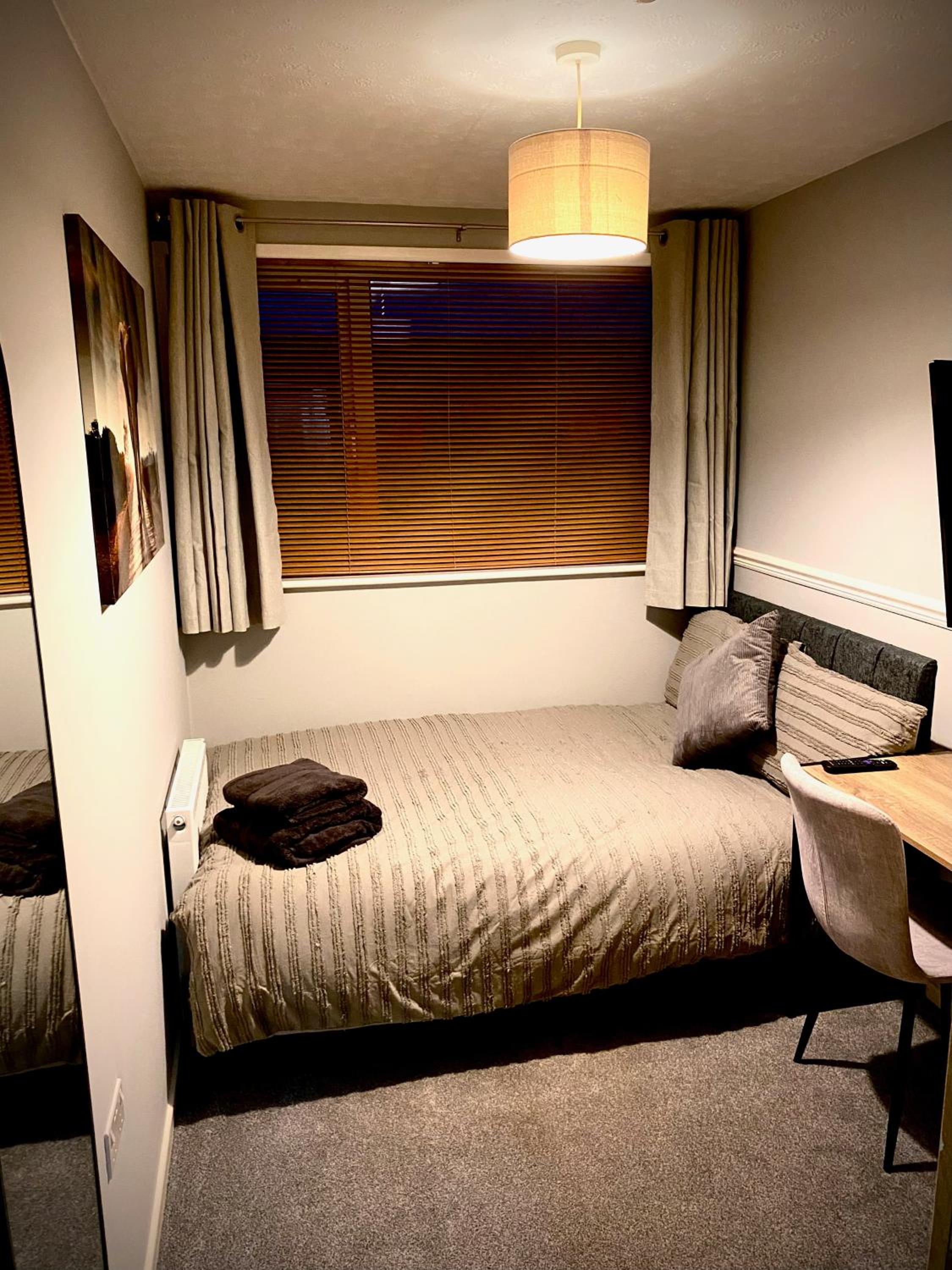 Single Room photo 2