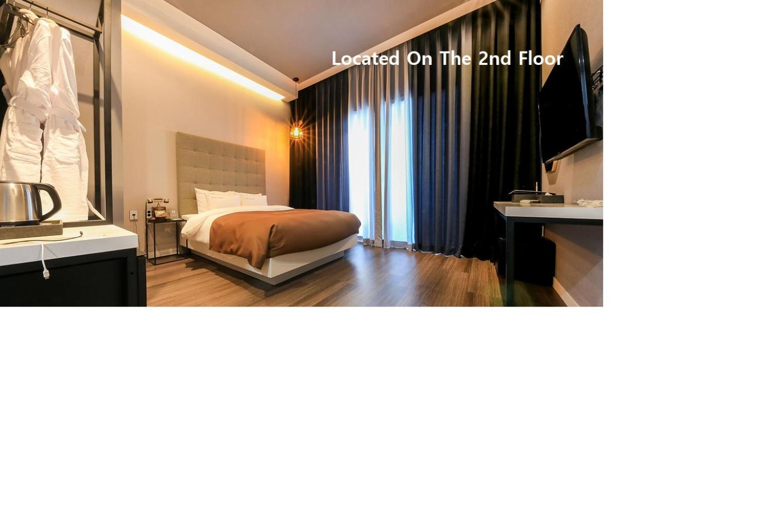 Double Room with Balcony and Sea View photo 2