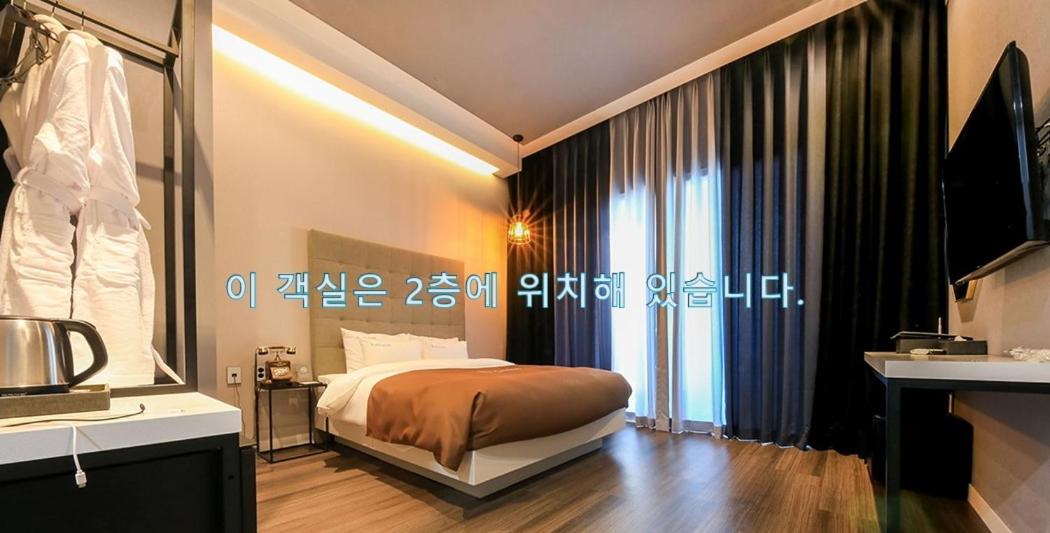 Double Room with Balcony and Sea View photo 1