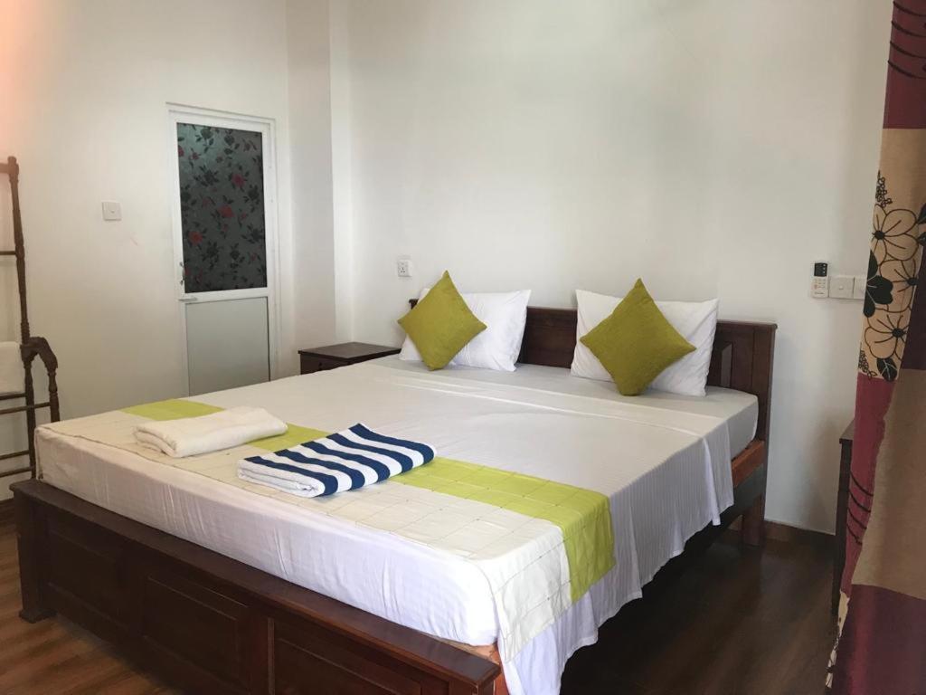 Deluxe Double Room with Side Sea View - Photo 5