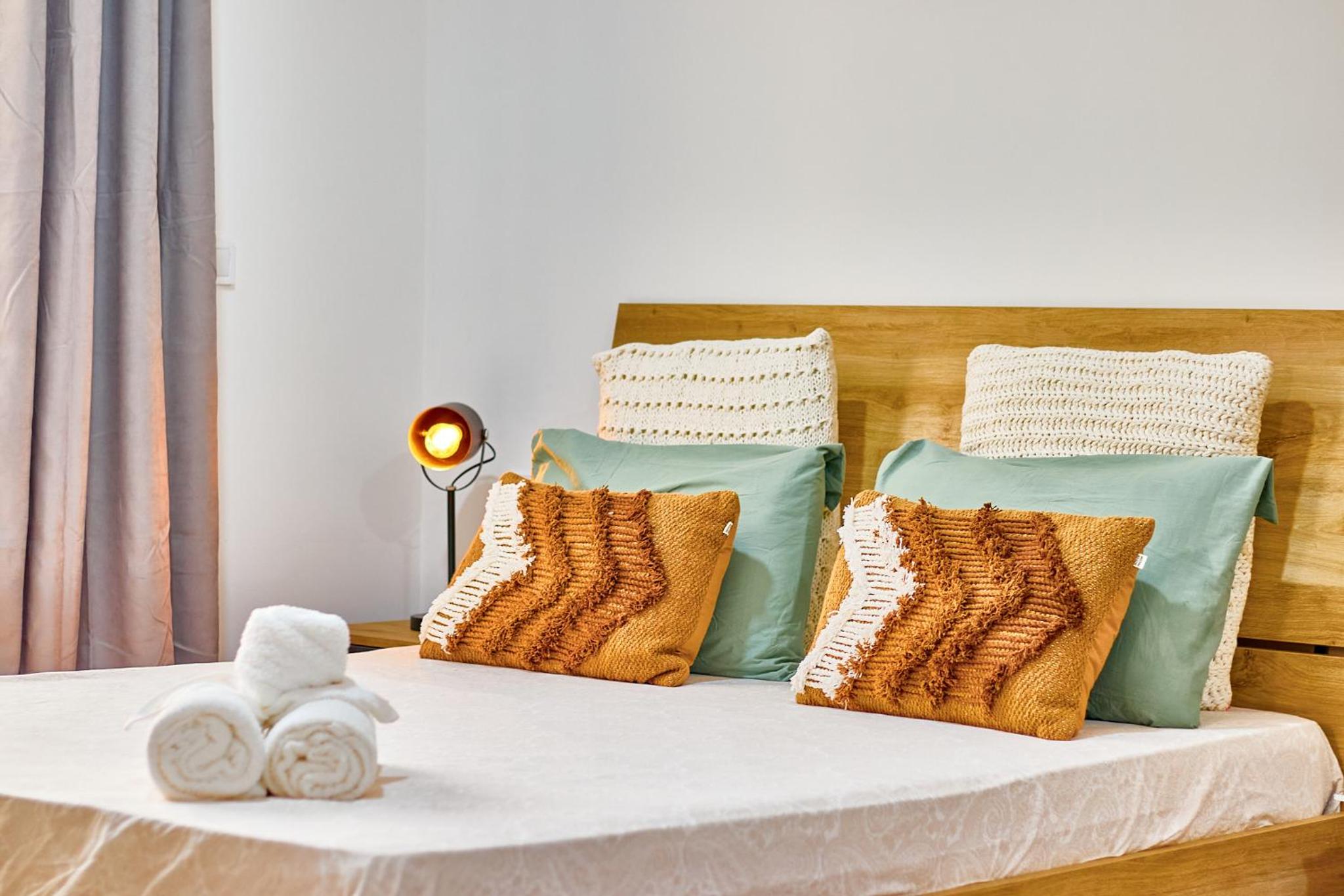 Studio Apartment with King Bed photo 1