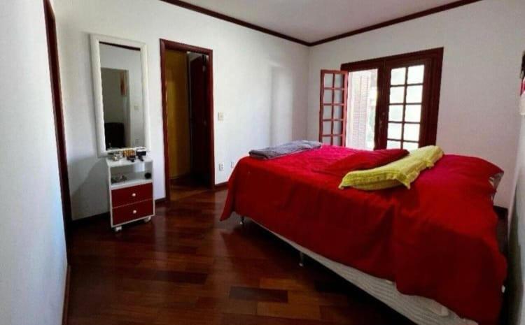 One-Bedroom House photo 1